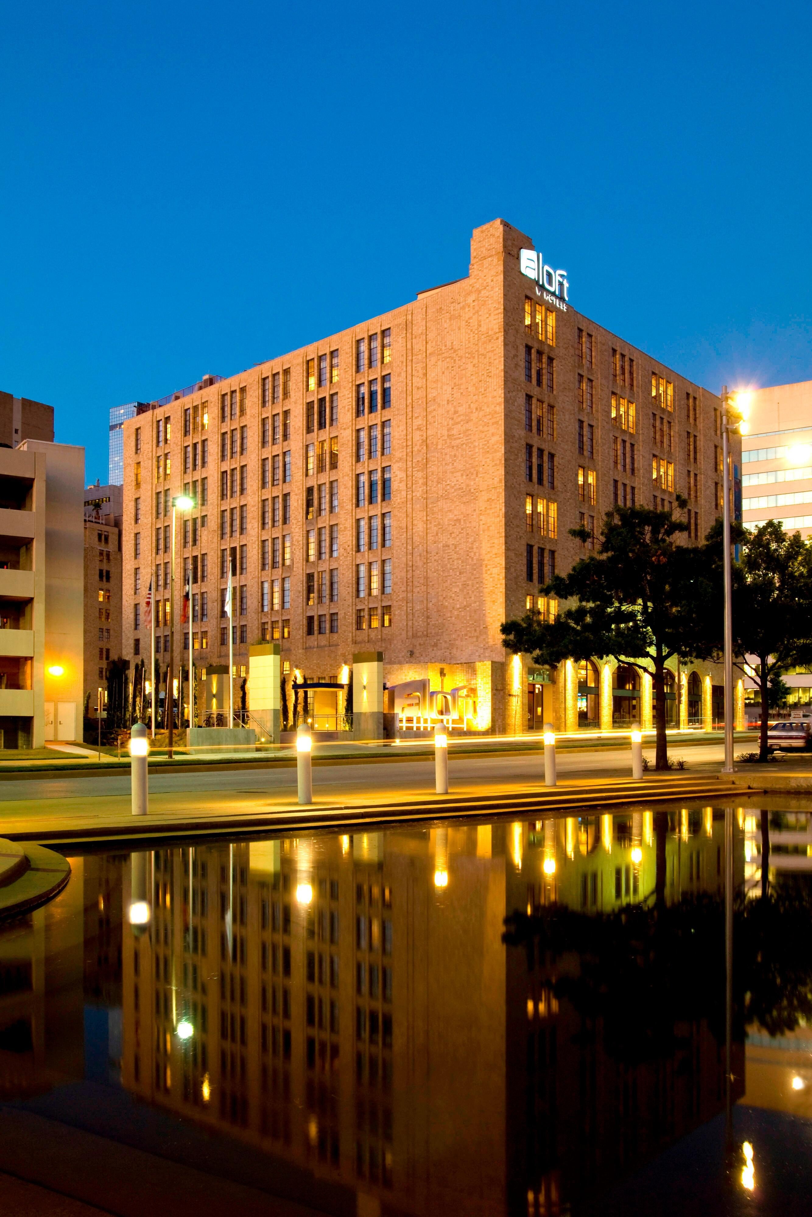 Aloft Dallas Downtown- First Class Dallas Tx Hotels- Gds Reservation Codes Travel Weekly