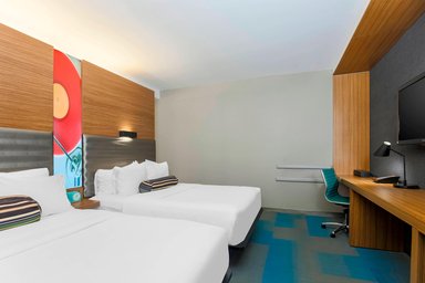 Aloft by Marriott Harlem - Tap to explore photos