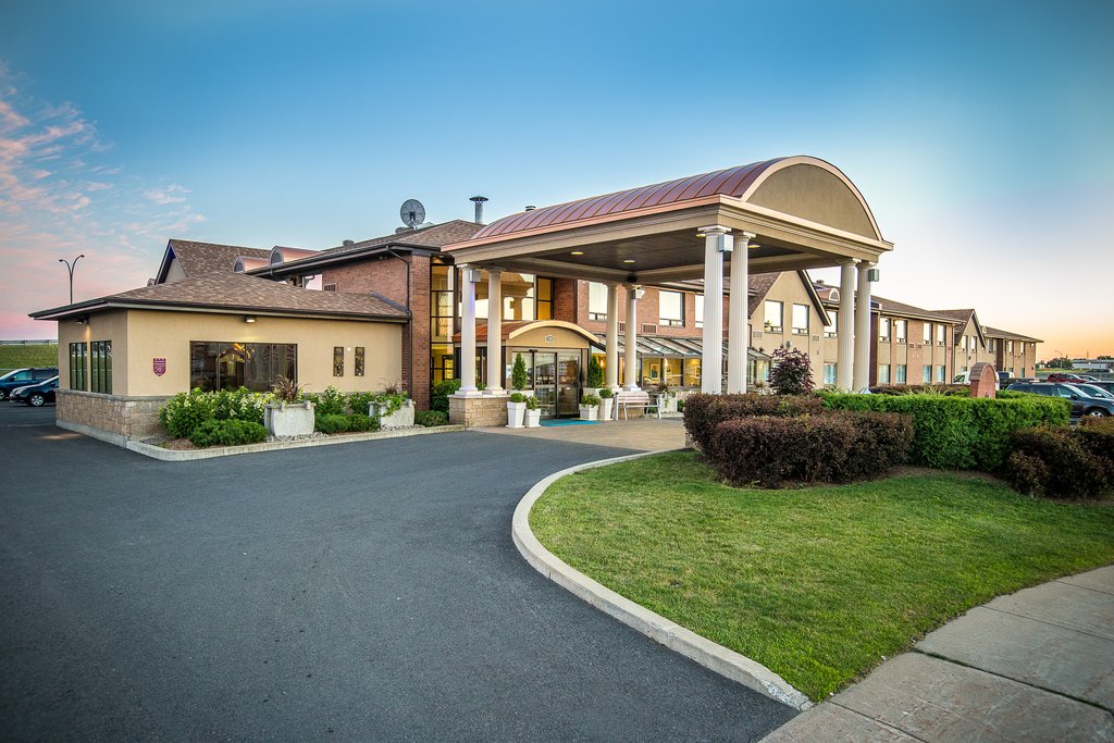 Holiday Inn Express St. Jean Sur Richelieu - Tap to explore photos
