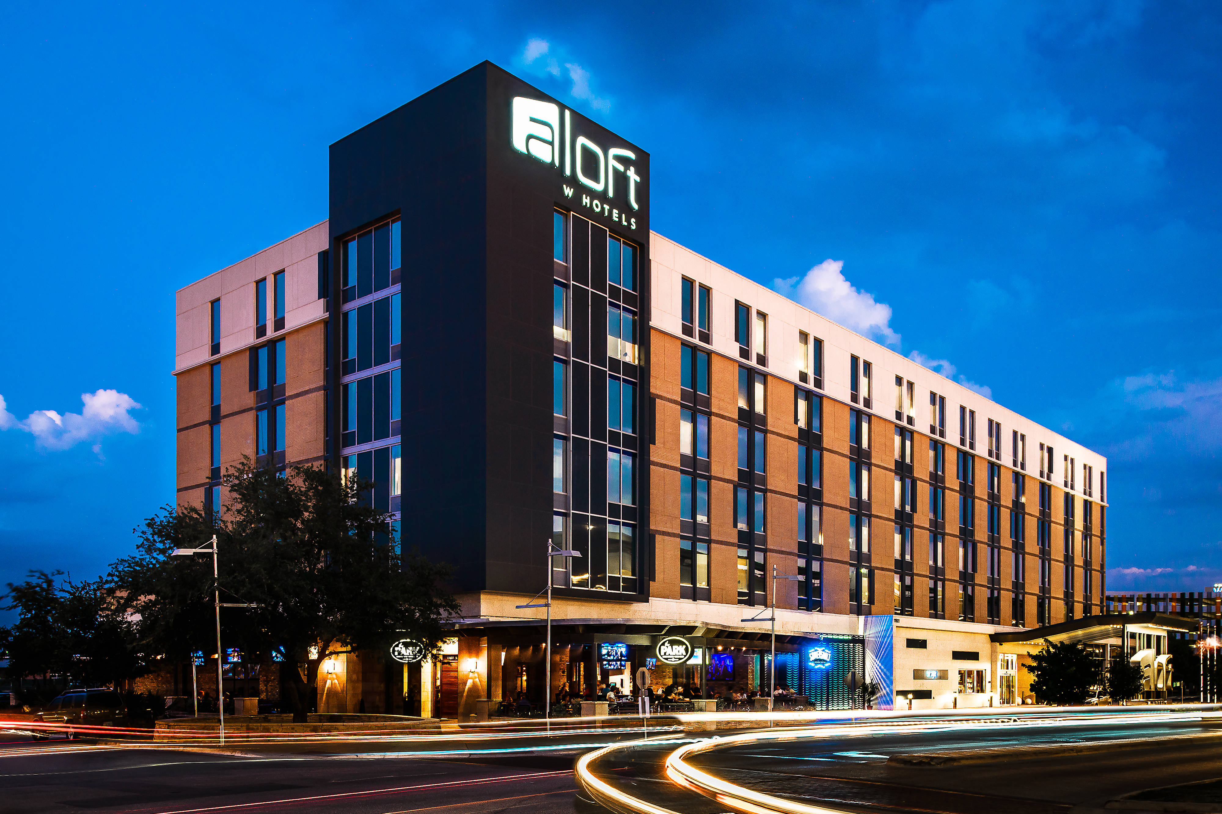 aloft new york brooklyn breakfast