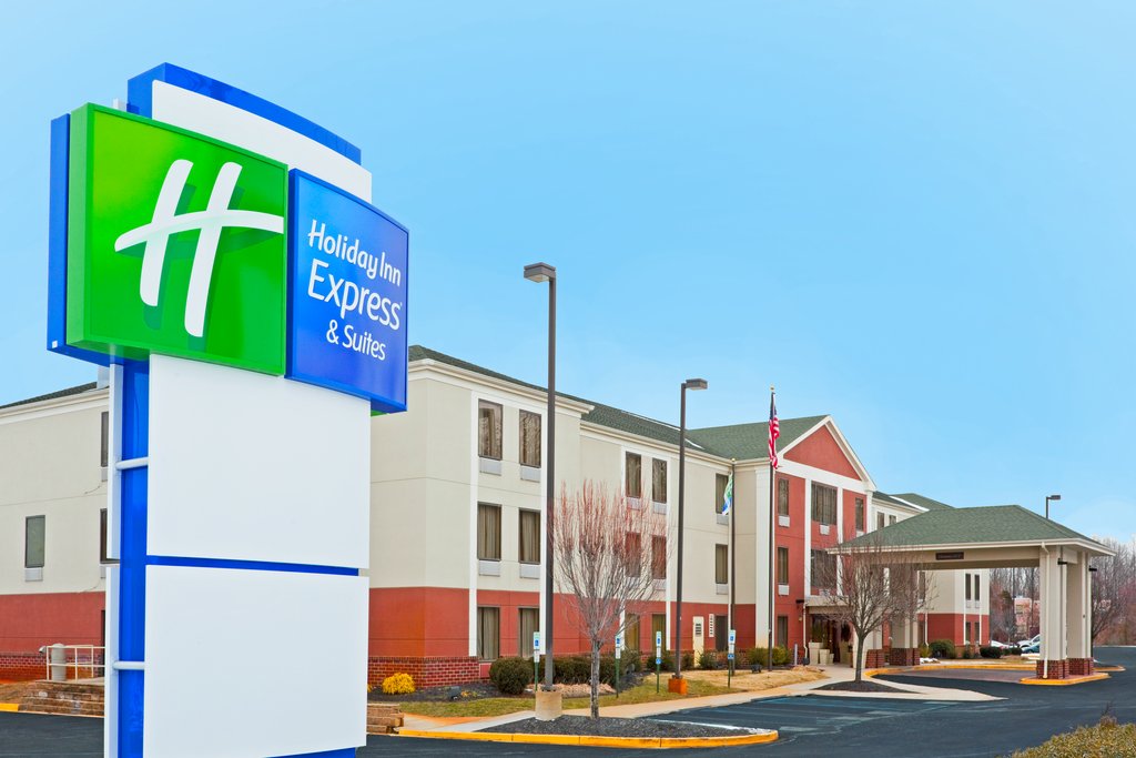 Holiday Inn Express & Suites CARNEYS POINT - PENNSVILLE - Tap to explore photos