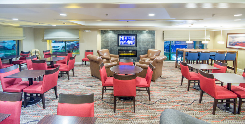 Holiday Inn Express & Suites AUBURN - Tap to explore photos