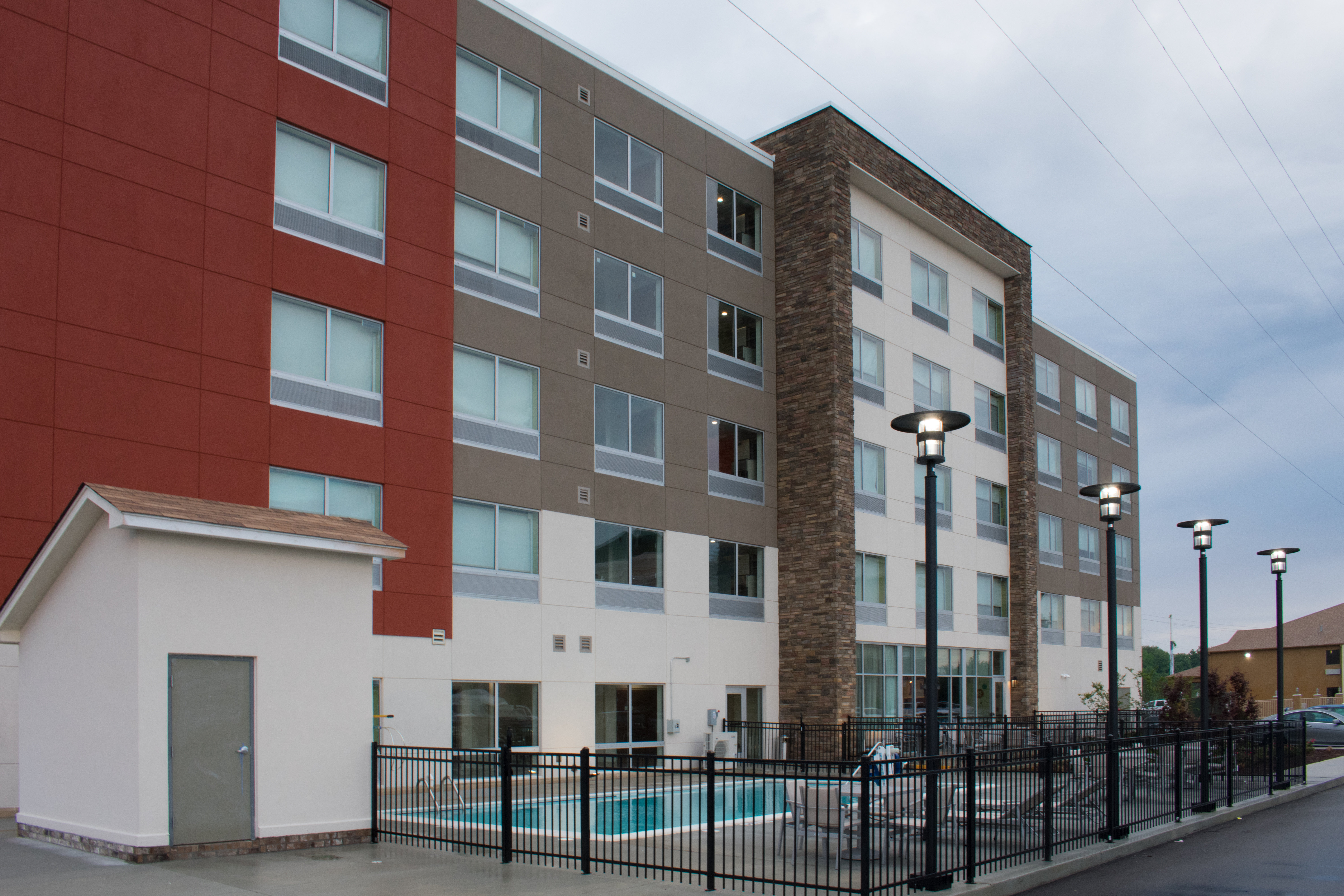 Holiday Inn Express/Suites West Memphis West Memphis, AR Hotels