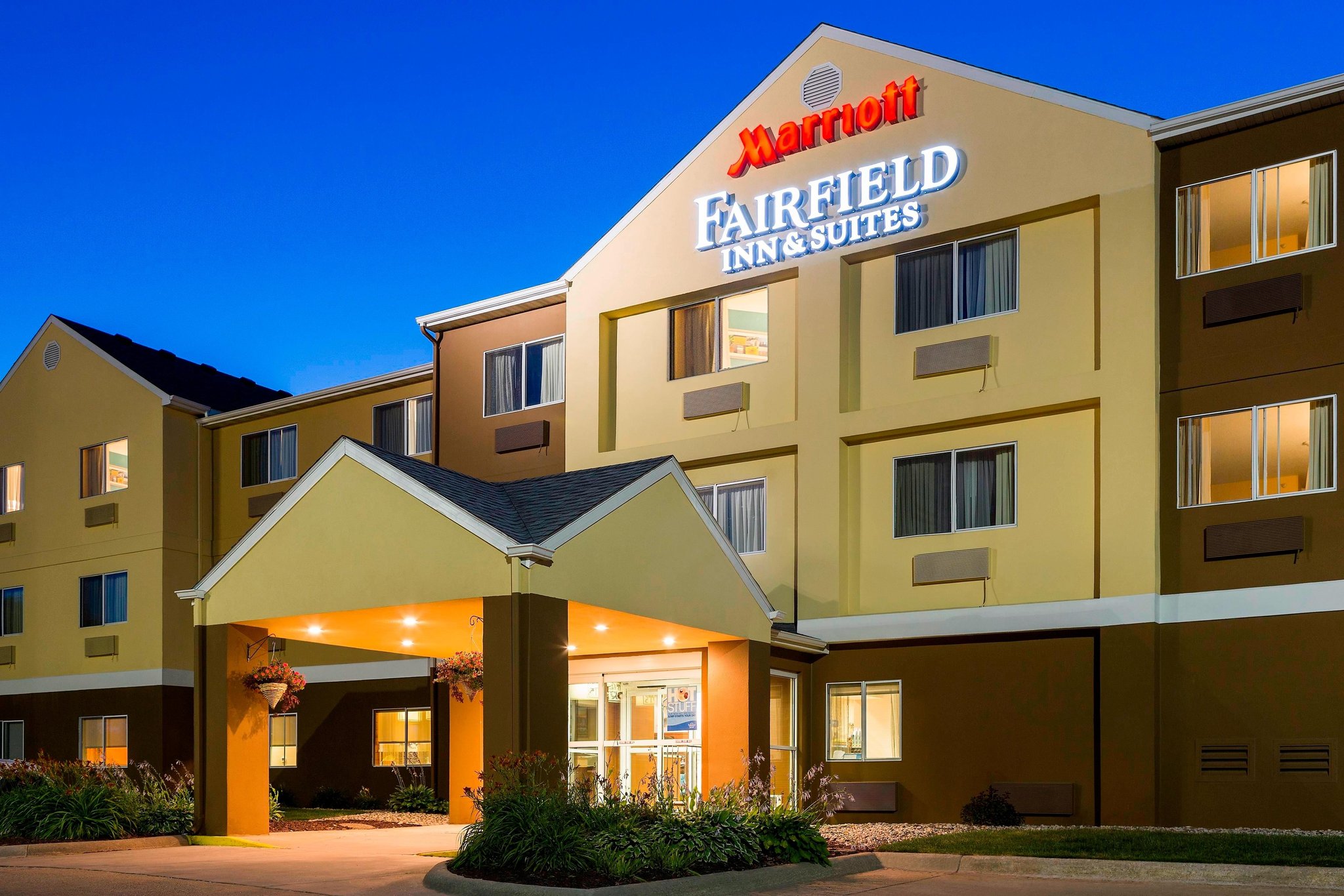 find winnebago wi hotels