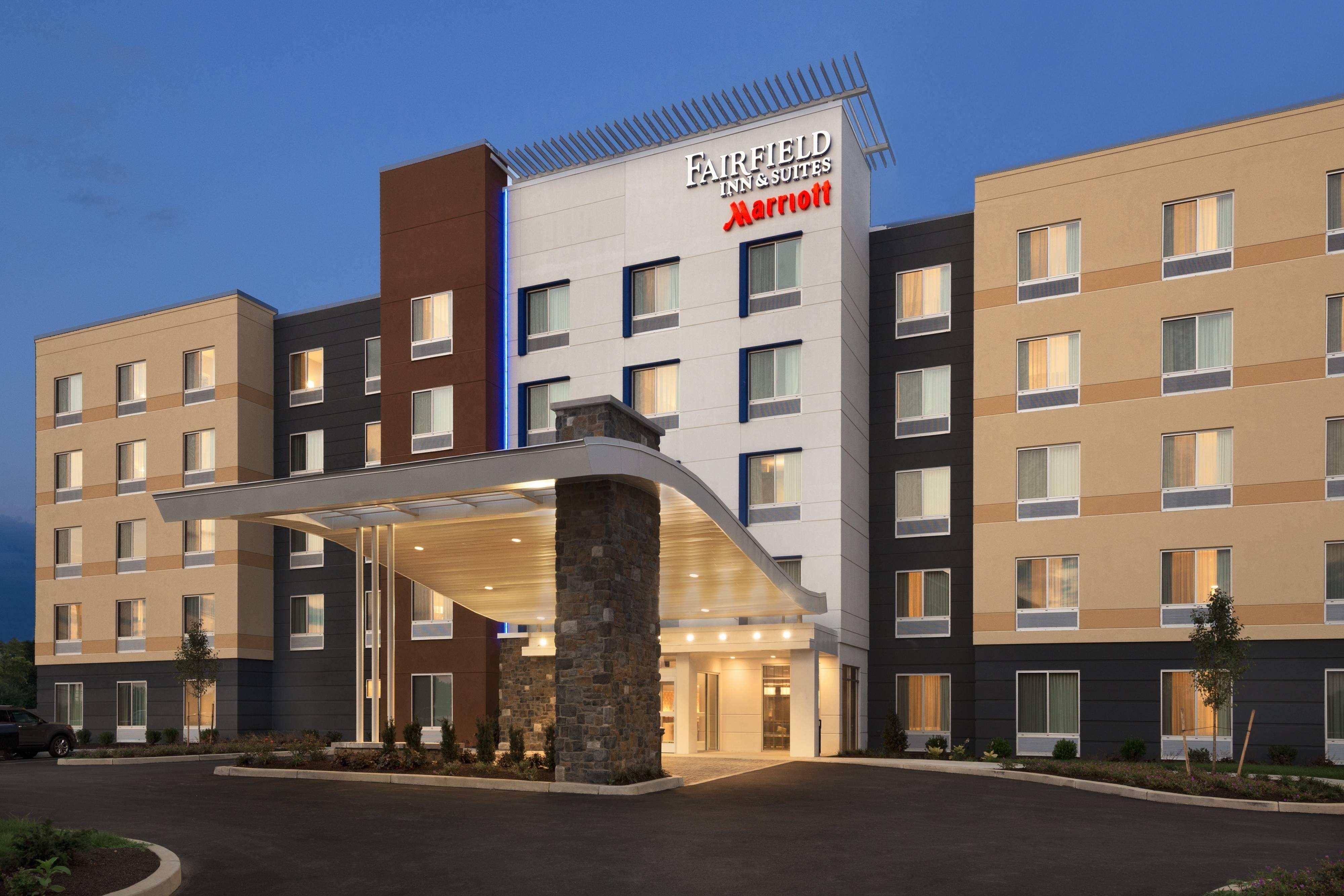 Fairfield Inn Suites Lancaster East- Lancaster  Hotels- First