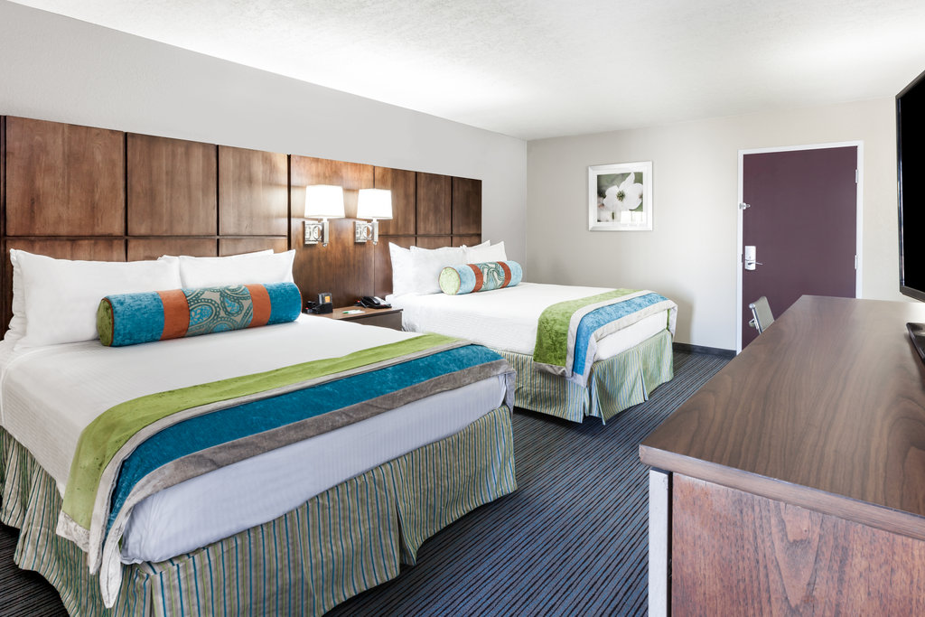 Holiday Inn Hotel & Suites OKLAHOMA CITY NORTH - Tap to explore photos