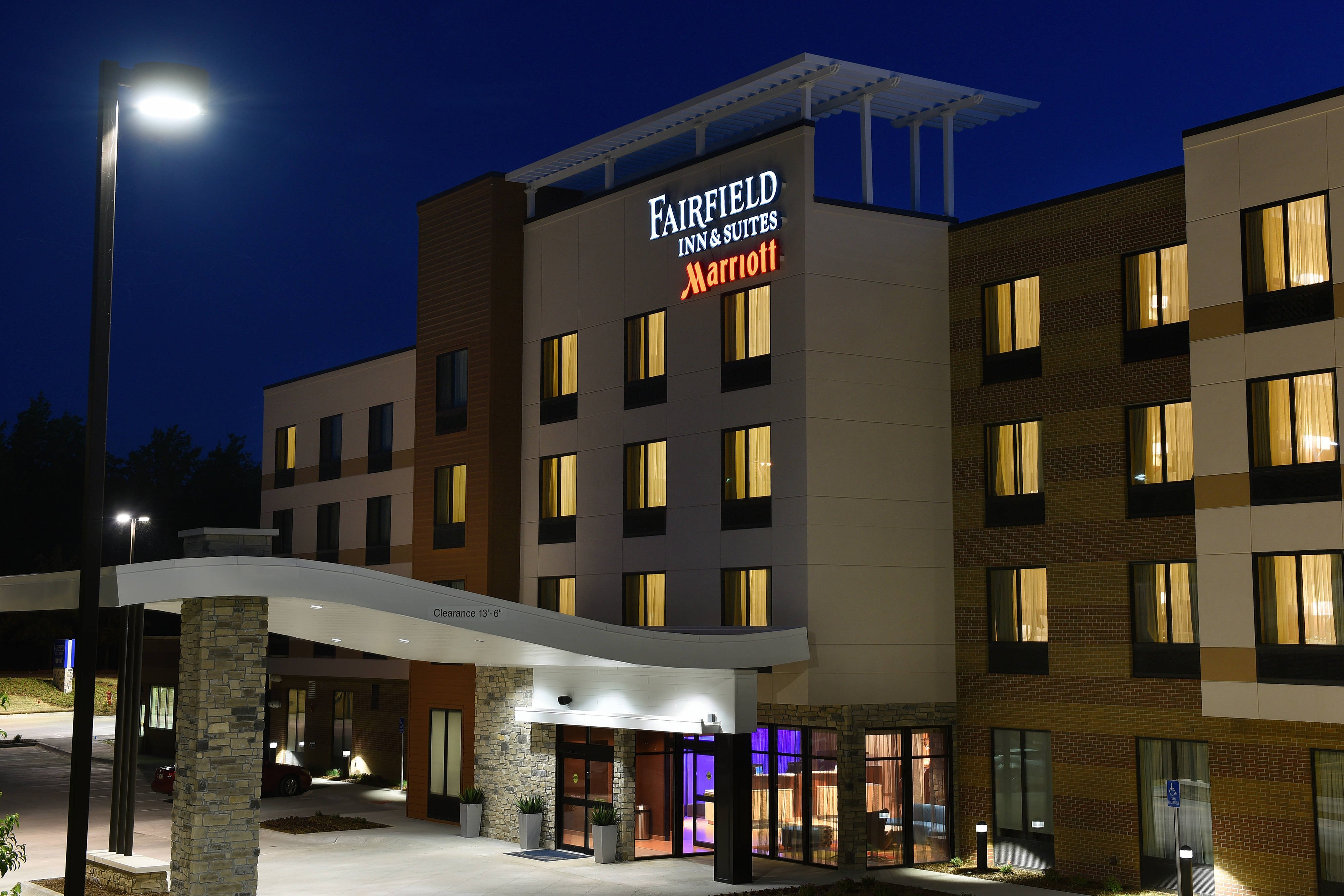 Fairfield Inn & Suites Omaha West Tourist Class Omaha, NE Hotels