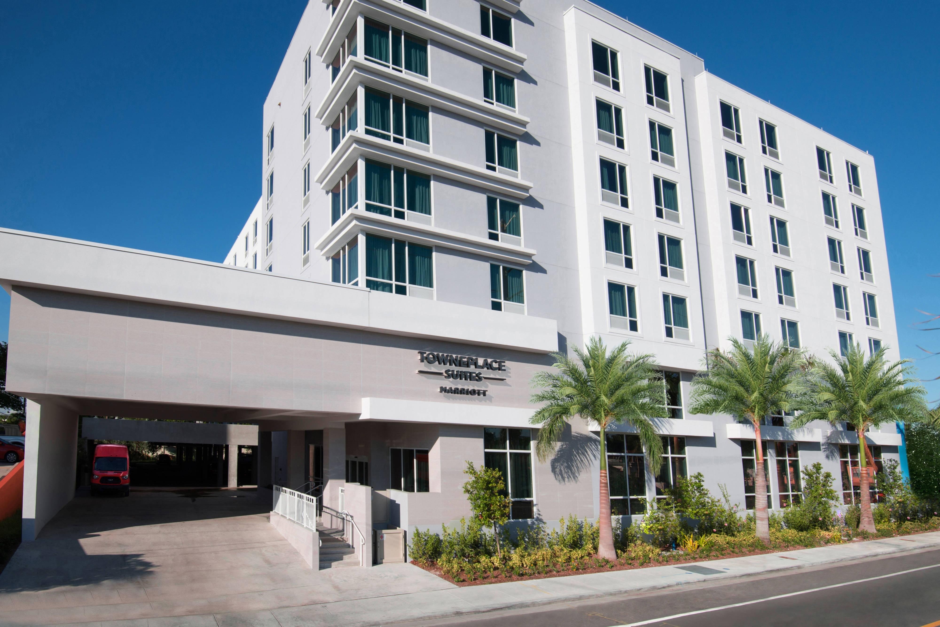 TownePlace Suites Marriott Miami Airport First Class Miami, FL Hotels