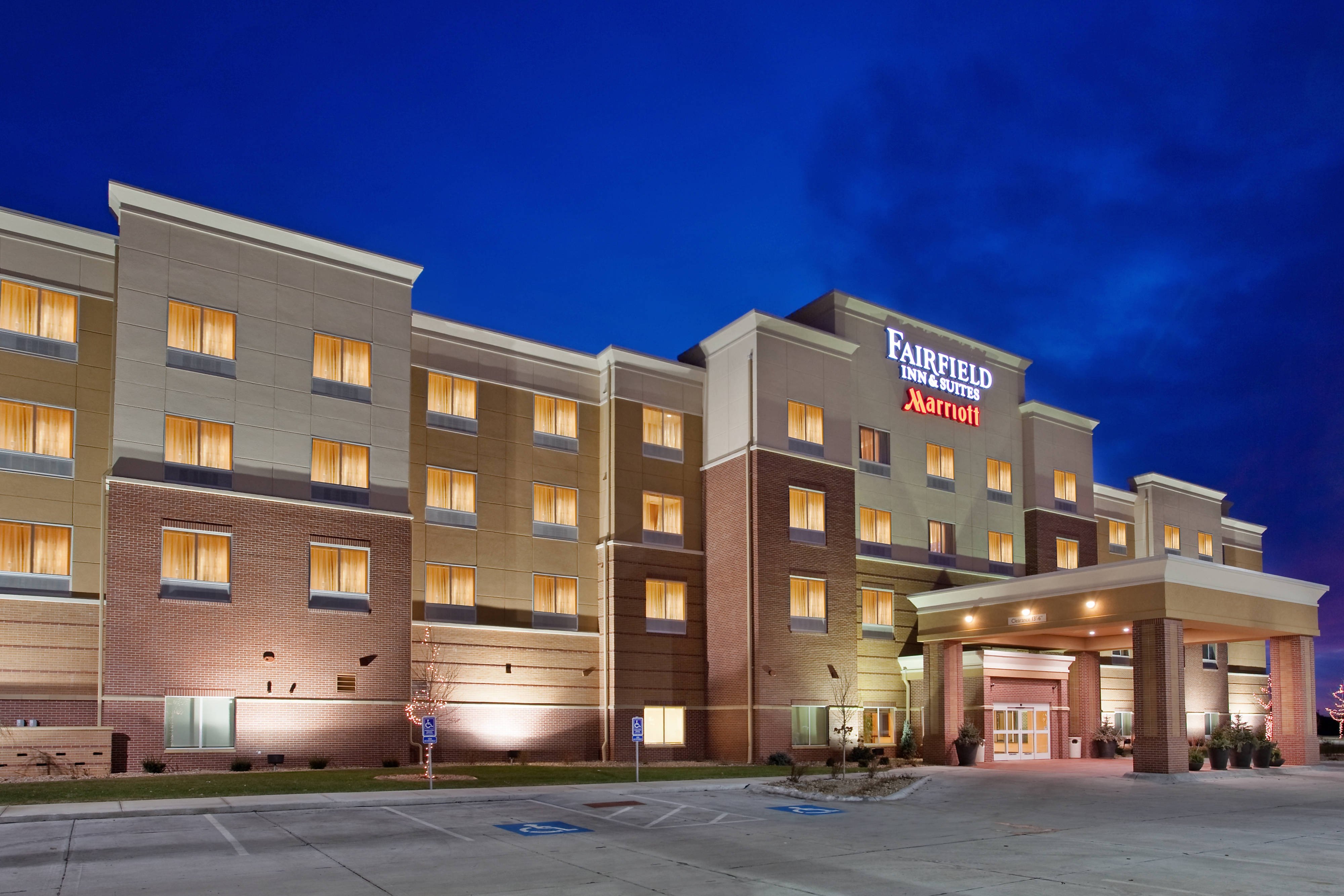 Fairfield Inn & Suites Kearney Kearney, NE Hotels Tourist Class