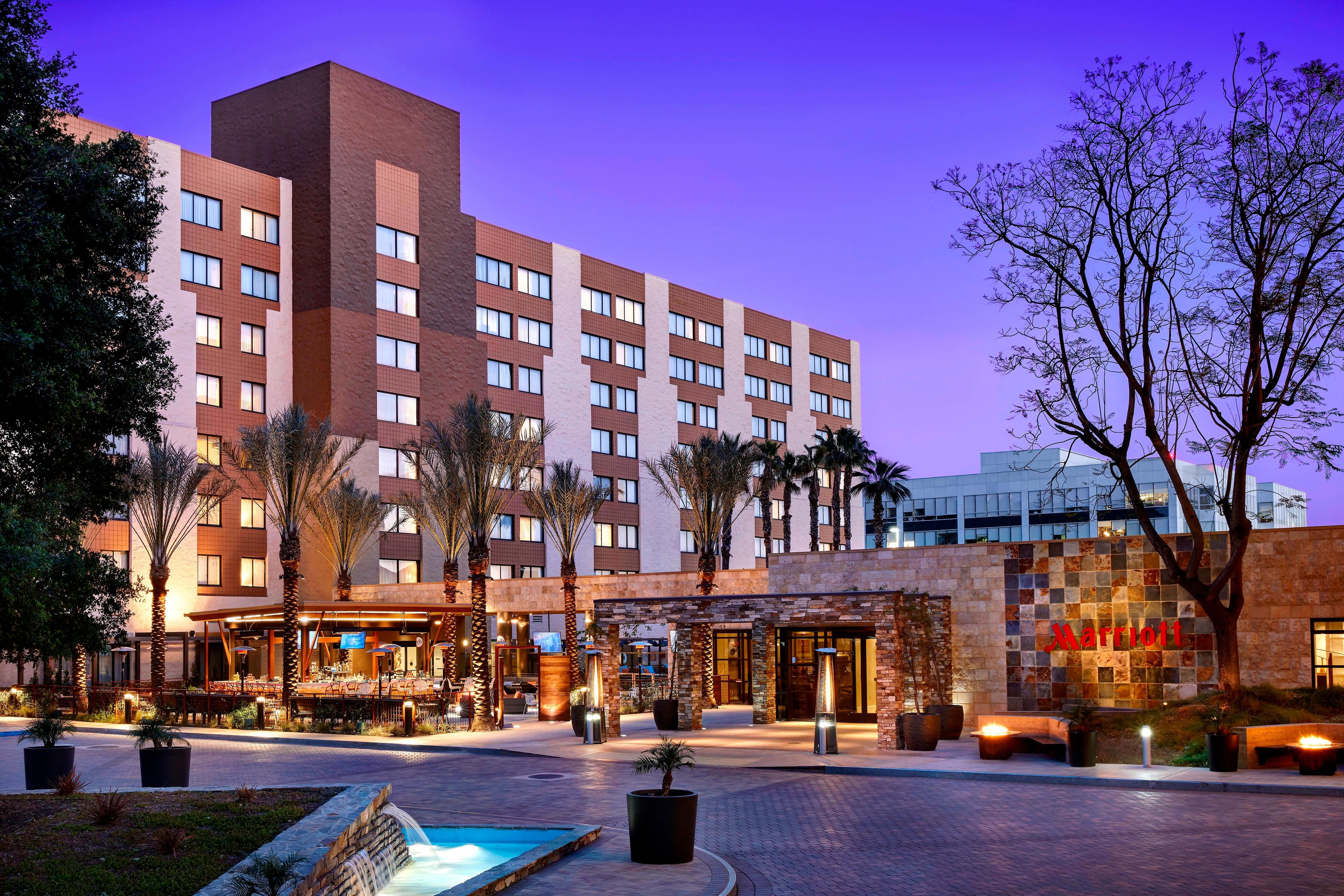 Los Angeles Hotel For Salechesapeake Va Zillow - 4h1nkvl