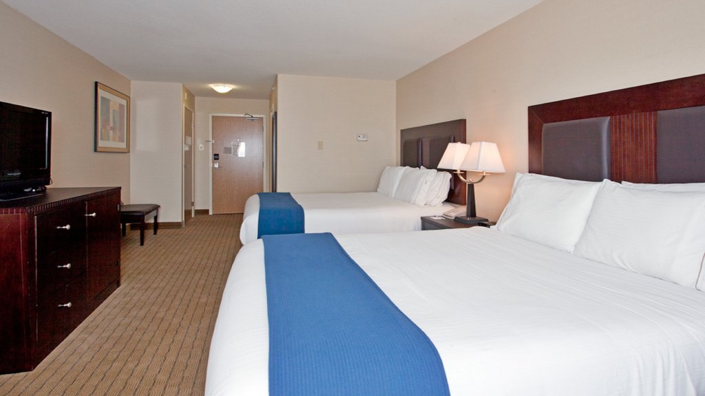 Holiday Inn Express Hotel & Suites SWIFT CURRENT, an IHG Hotel - Tap to explore photos