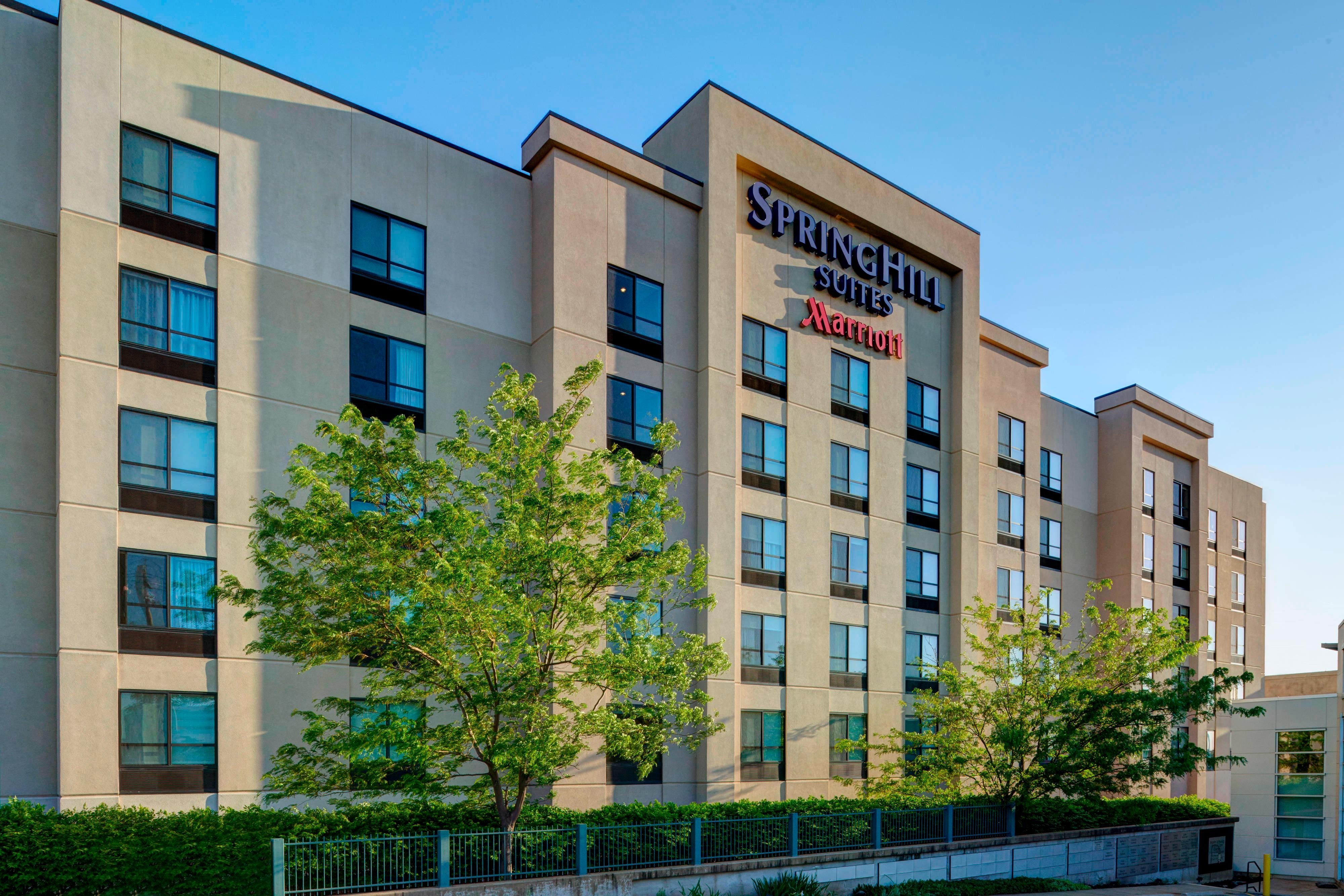 SpringHill Suites by Marriott Brentwood, MO Hotels Tourist Class