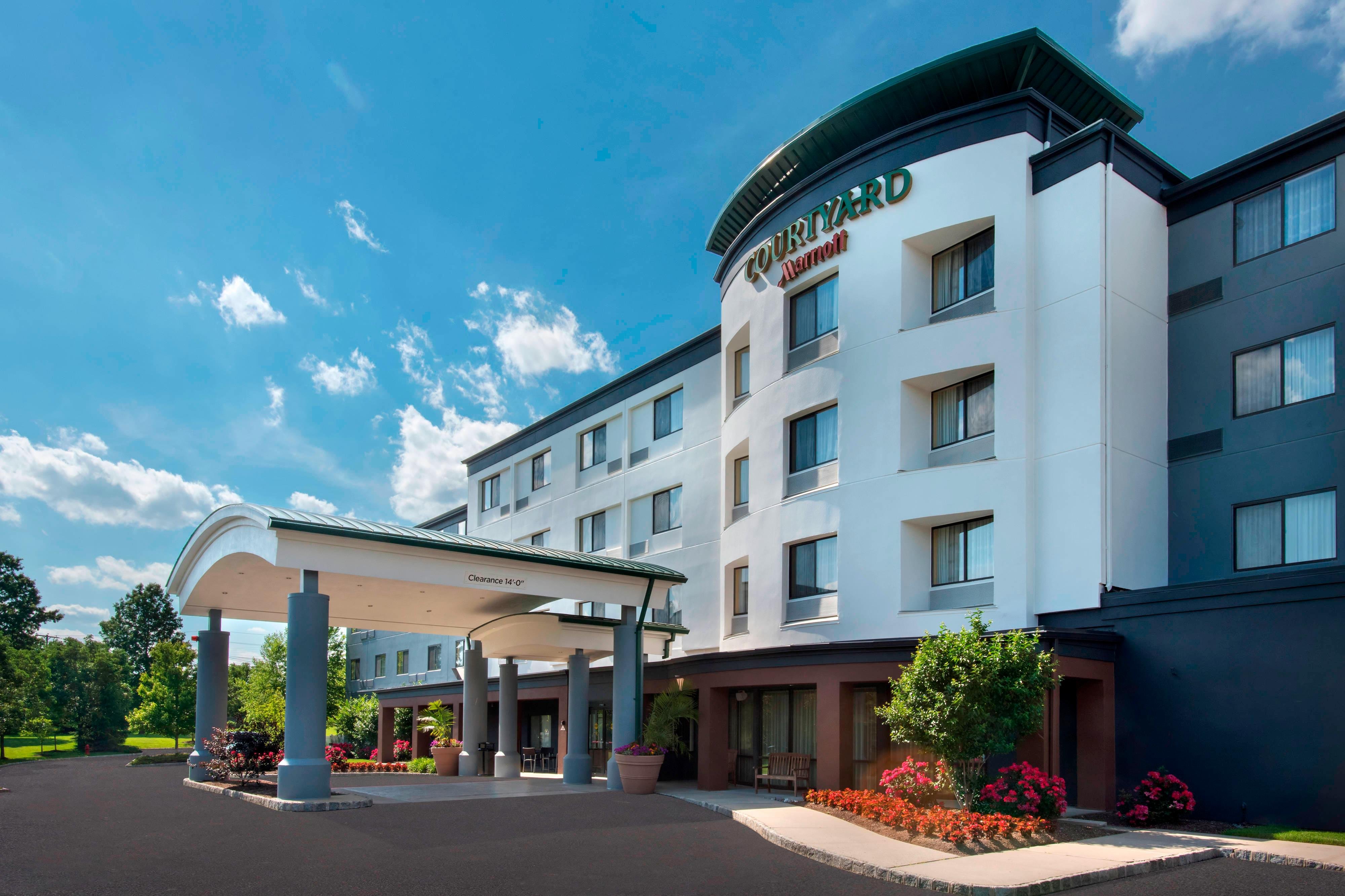 Courtyard By Marriott Lebanon- First Class Lebanon Nj Hotels- Gds Reservation Codes Travel Weekly