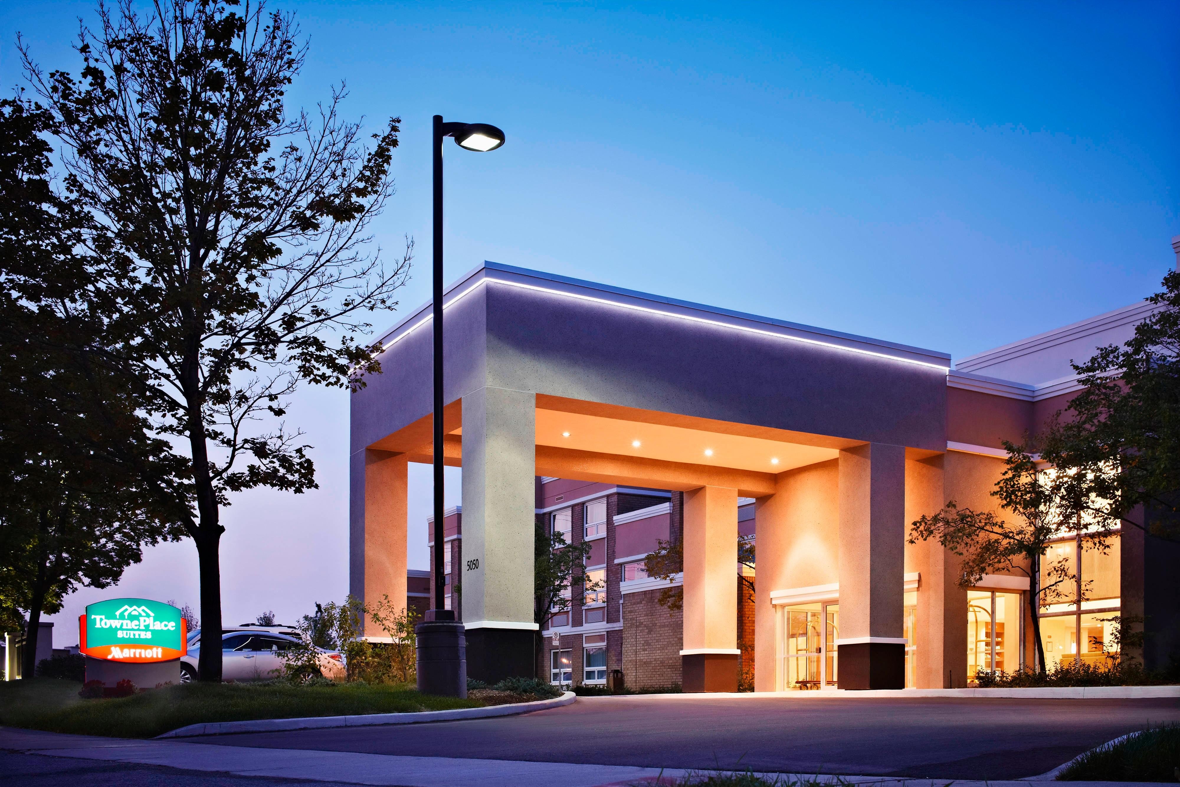 TownePlace Suites by Marriott Mississauga-Arpt Corp Ctr - Tap to explore photos
