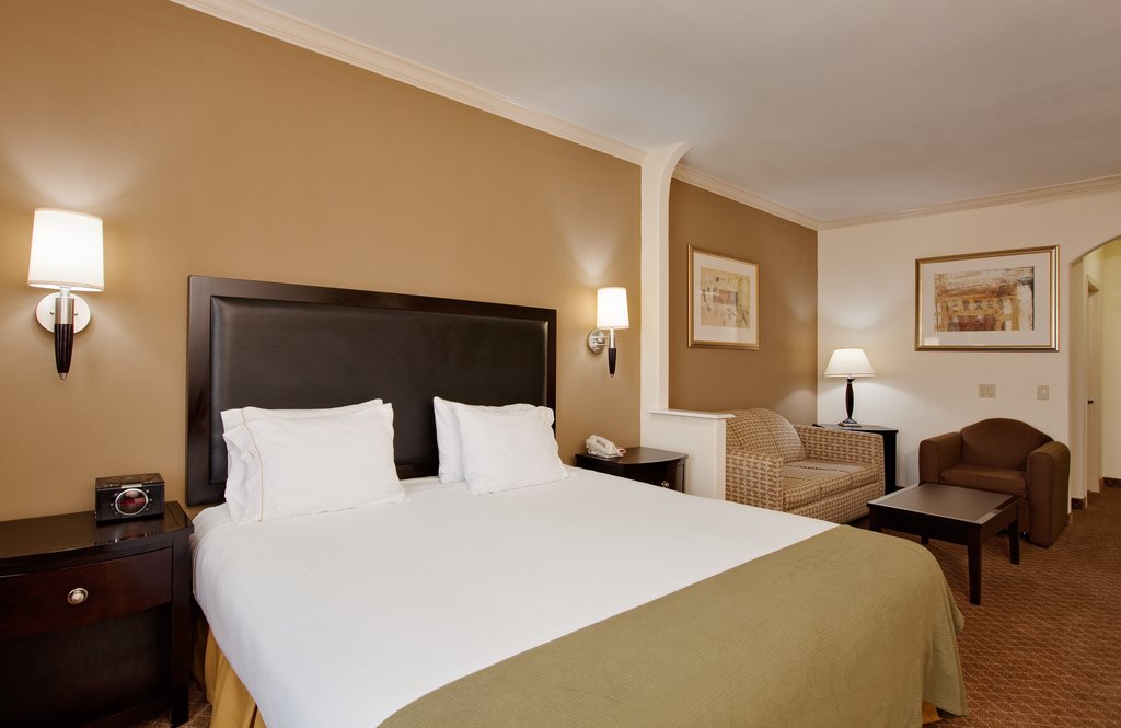 Holiday Inn Express Hotel & Suites La Porte, an IHG Hotel - Tap to explore photos