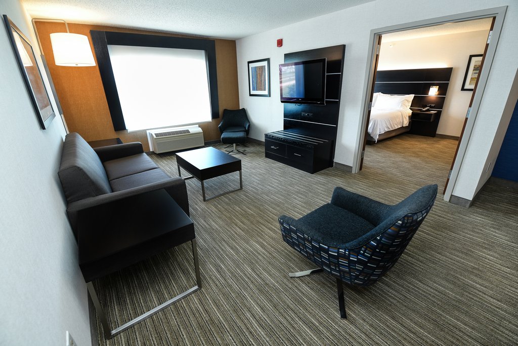 Holiday Inn Express Hotel & Suites Grand Forks - Tap to explore photos