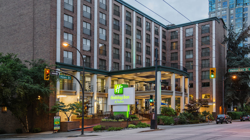 Holiday Inn and Suites Vancouver Downtown