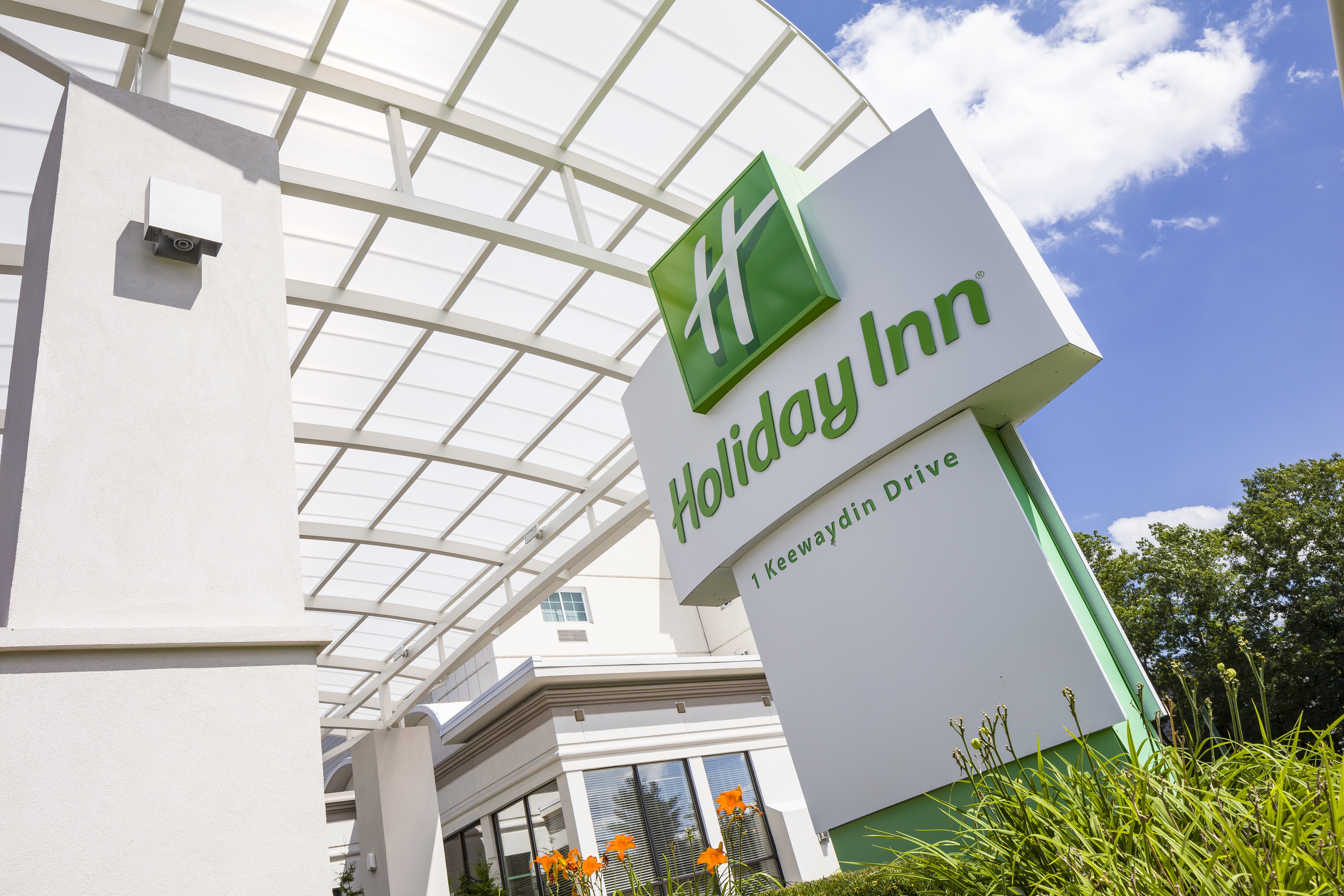 Holiday Inn Salem Salem, NH Hotels First Class Hotels in Salem GDS