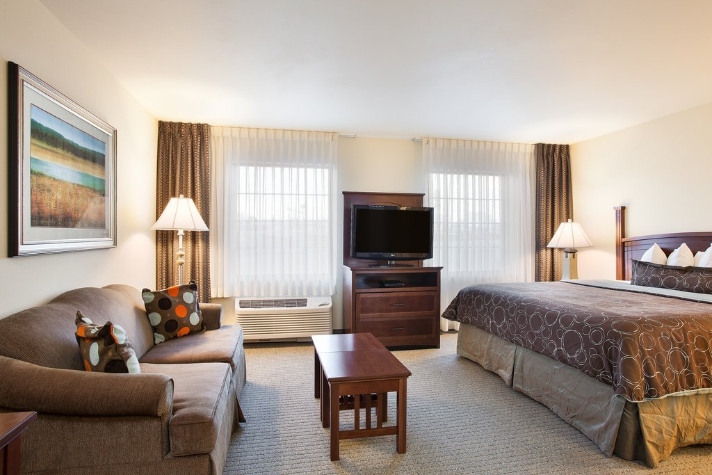 Staybridge Suites El Paso Airport - Tap to explore photos