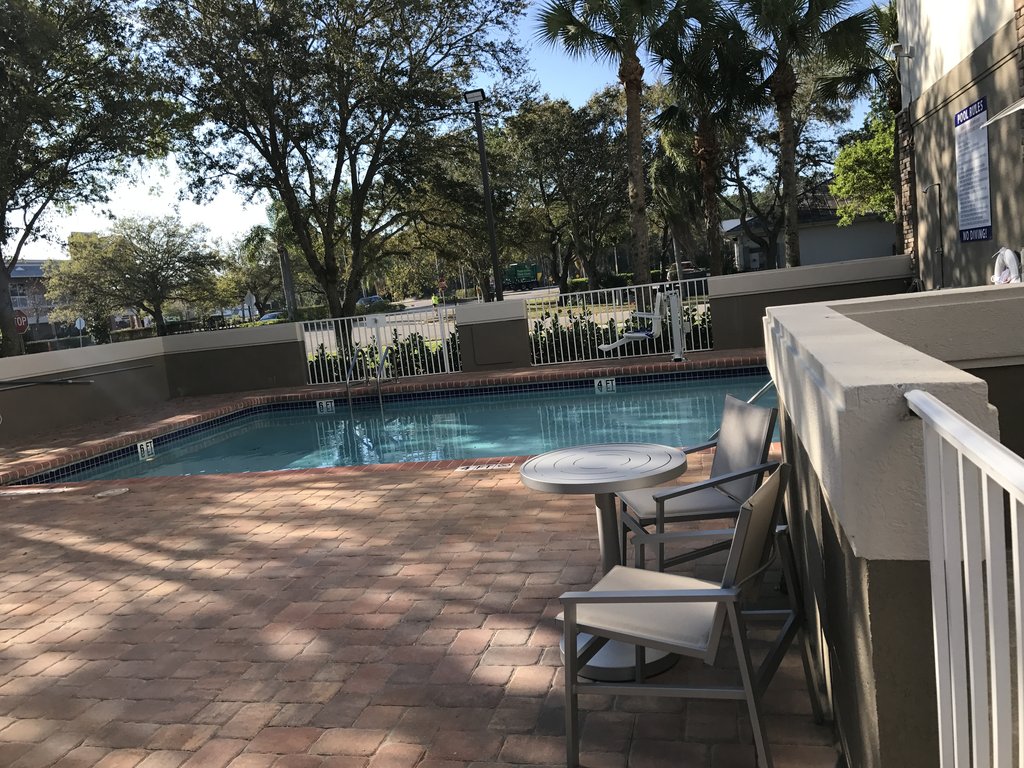 Holiday Inn Express NAPLES SOUTH - I-75 - Tap to explore photos