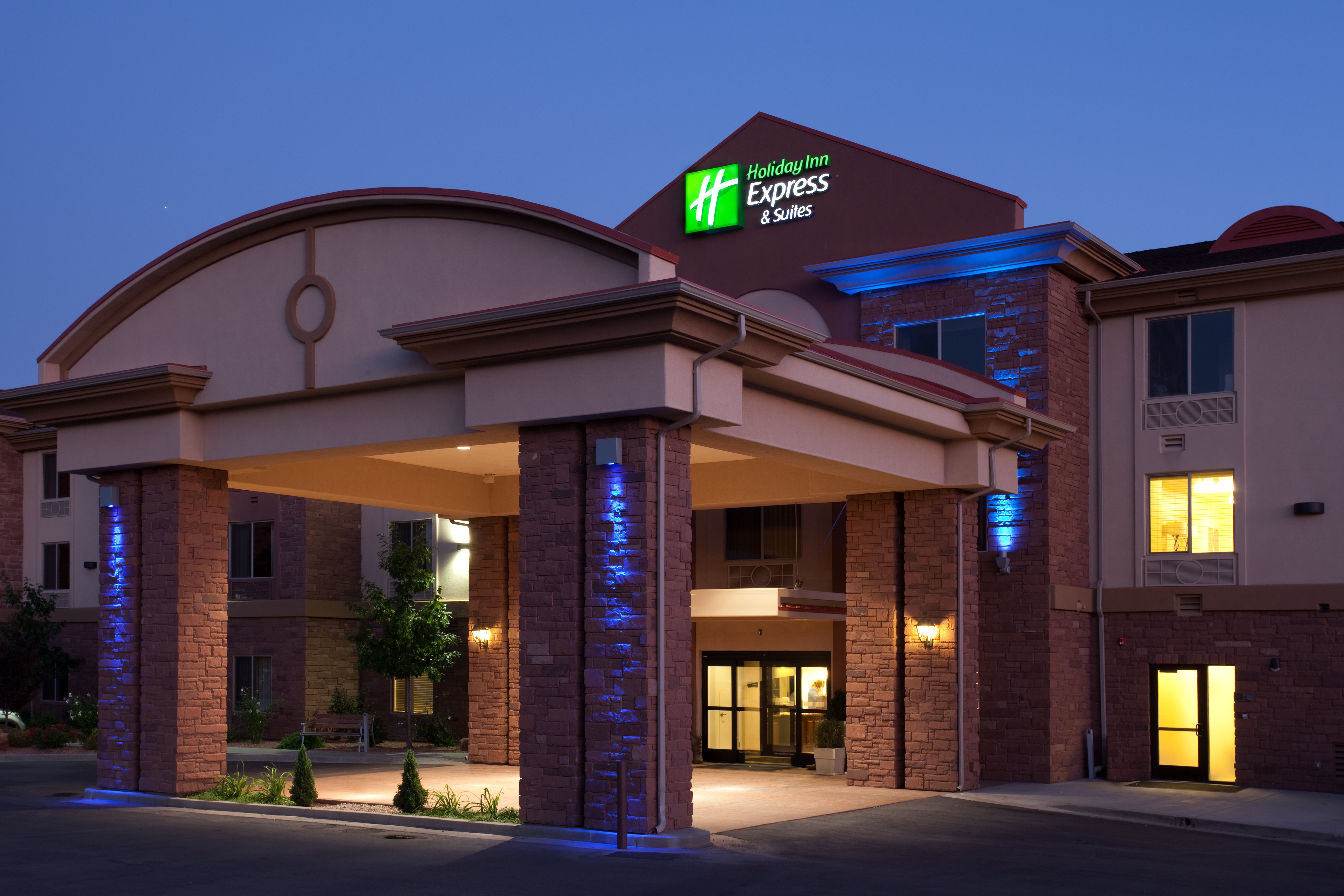 Holiday Inn Express Kanab- Kanab  Hotels- Tourist Class Hotels