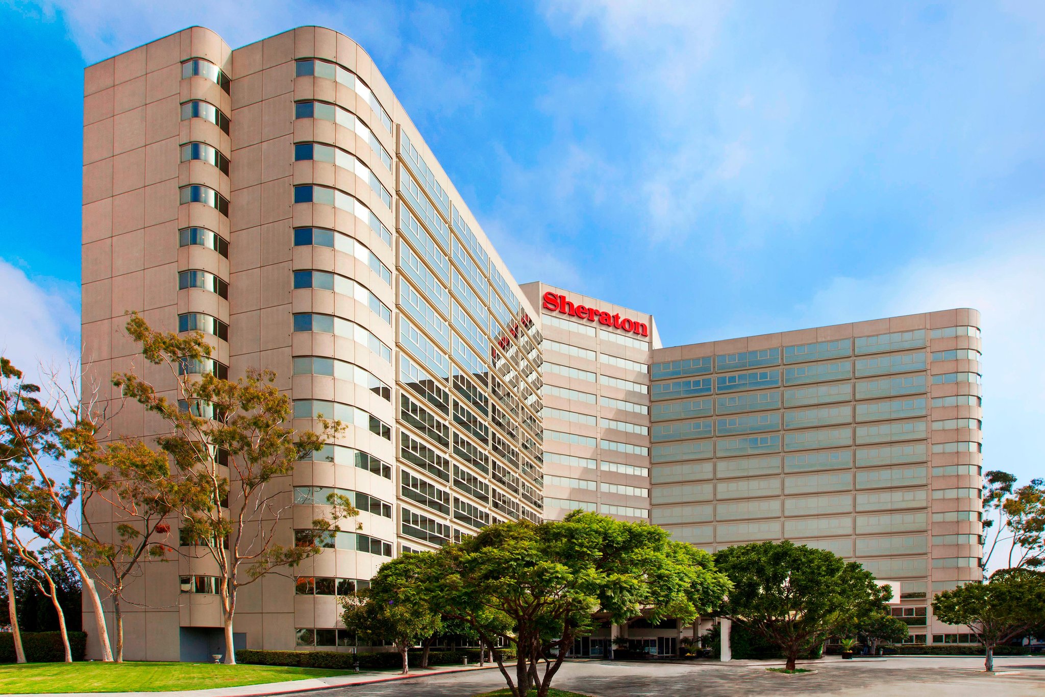 Sheraton Gateway Los Angeles Hotel First Class Los Angeles, CA Hotels GDS Reservation Codes
