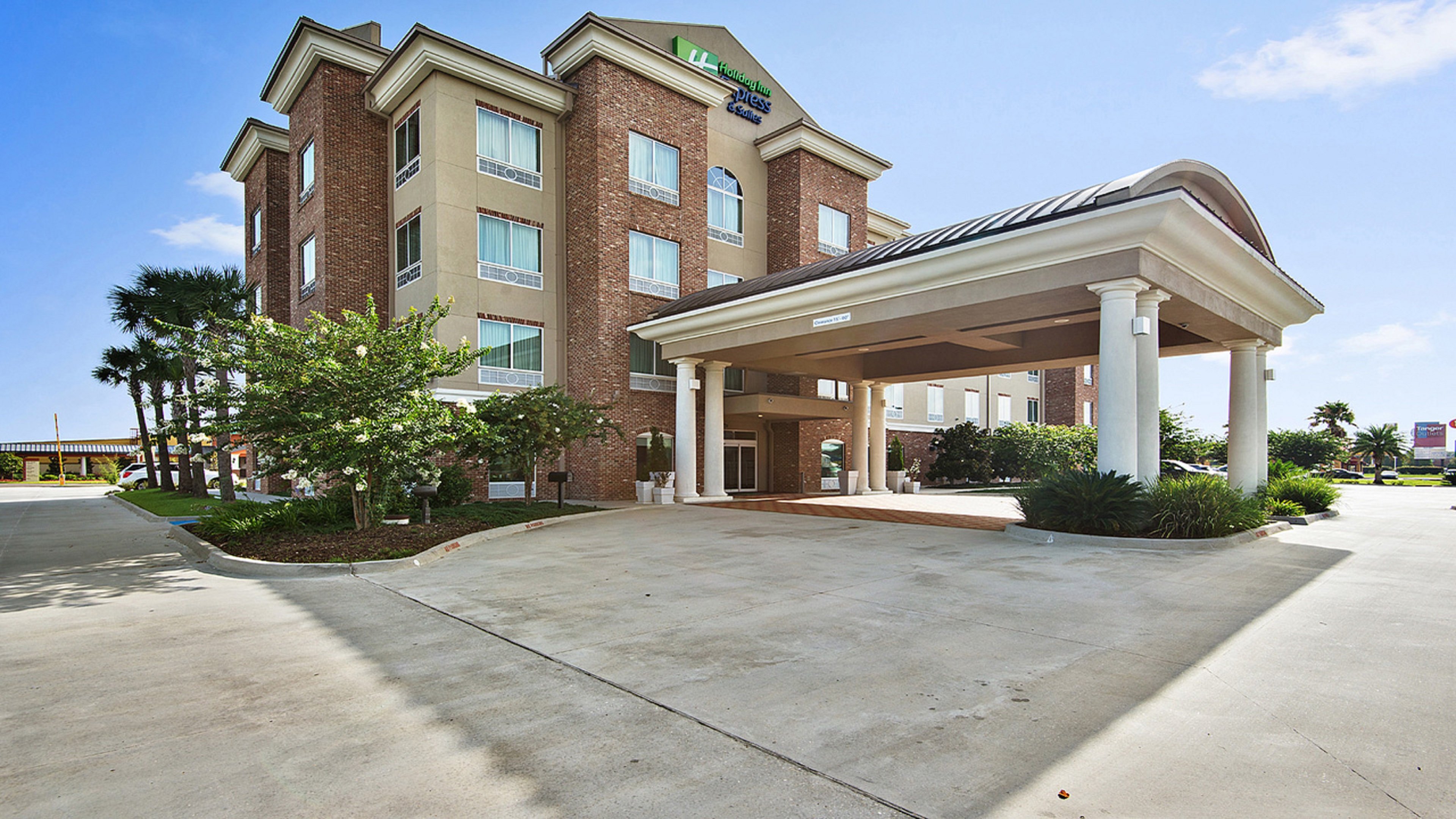 Holiday Inn Express & Suites Gonzales Tourist Class Gonzales, LA Hotels Business Travel Hotels