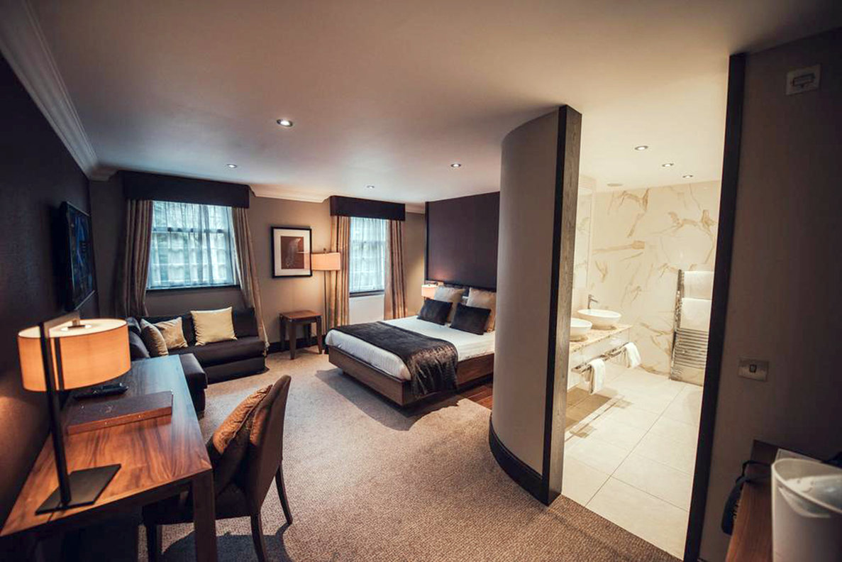Busby Hotel