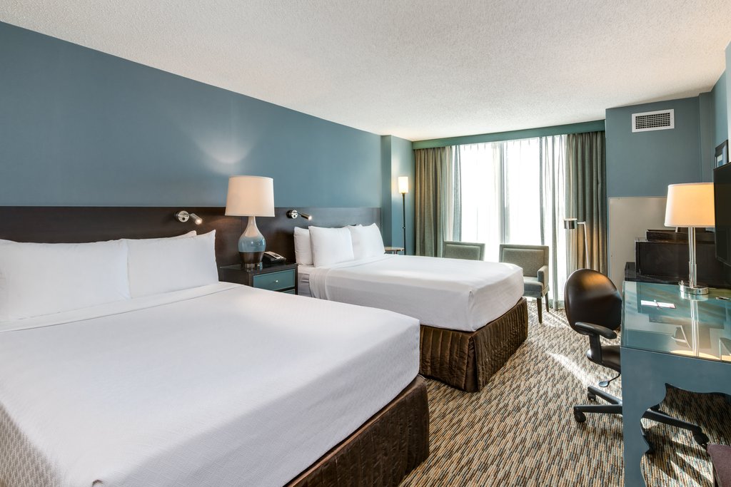 Crowne Plaza CHICAGO OHARE HOTEL & CONF CTR - Tap to explore photos