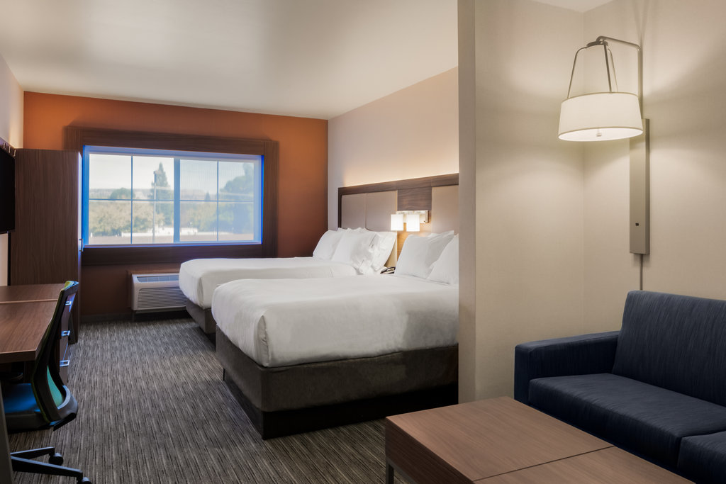 Holiday Inn Express Hotel & Suites Oroville Southwest - Tap to explore photos