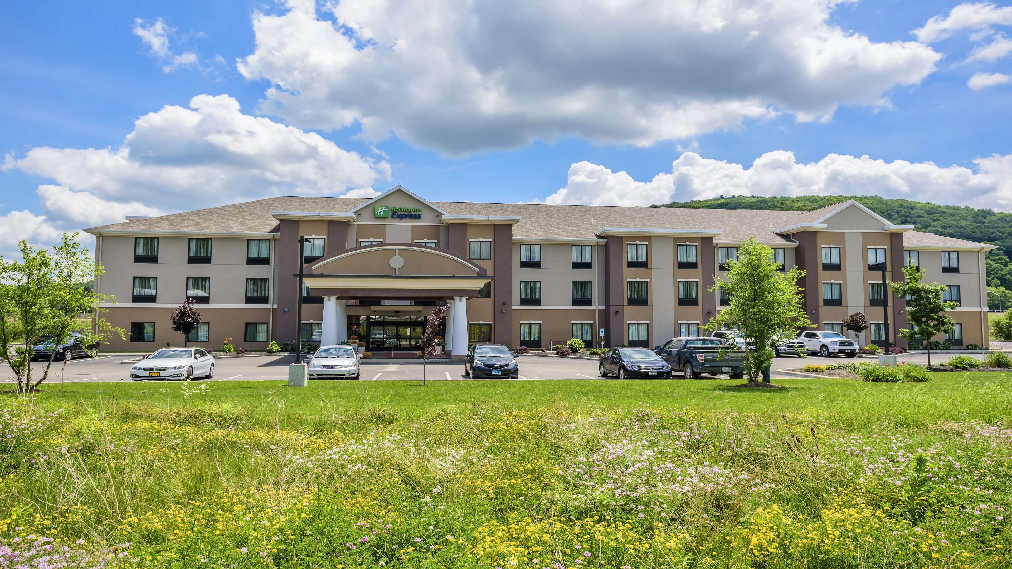 Holiday Inn Express Bradford Bradford, PA Hotels Tourist Class Hotels in Bradford GDS