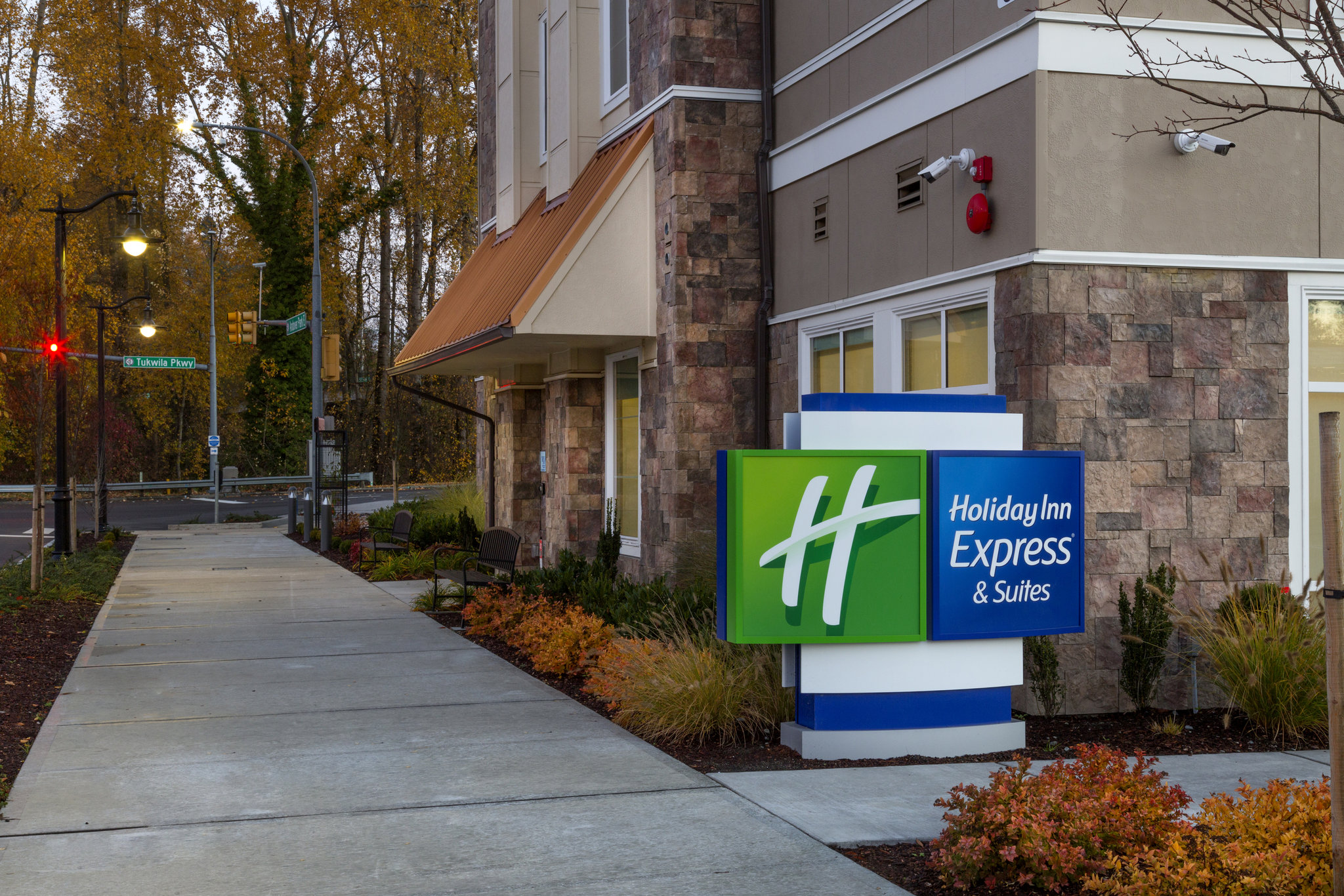 Holiday Inn Express Suites Tukwila Tukwila Wa Meeting Rooms