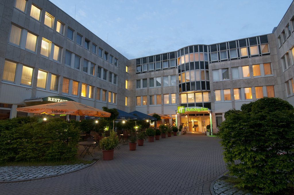 Holiday Inn FRANKFURT AIRPORT-NEU-ISENBURG - Tap to explore photos