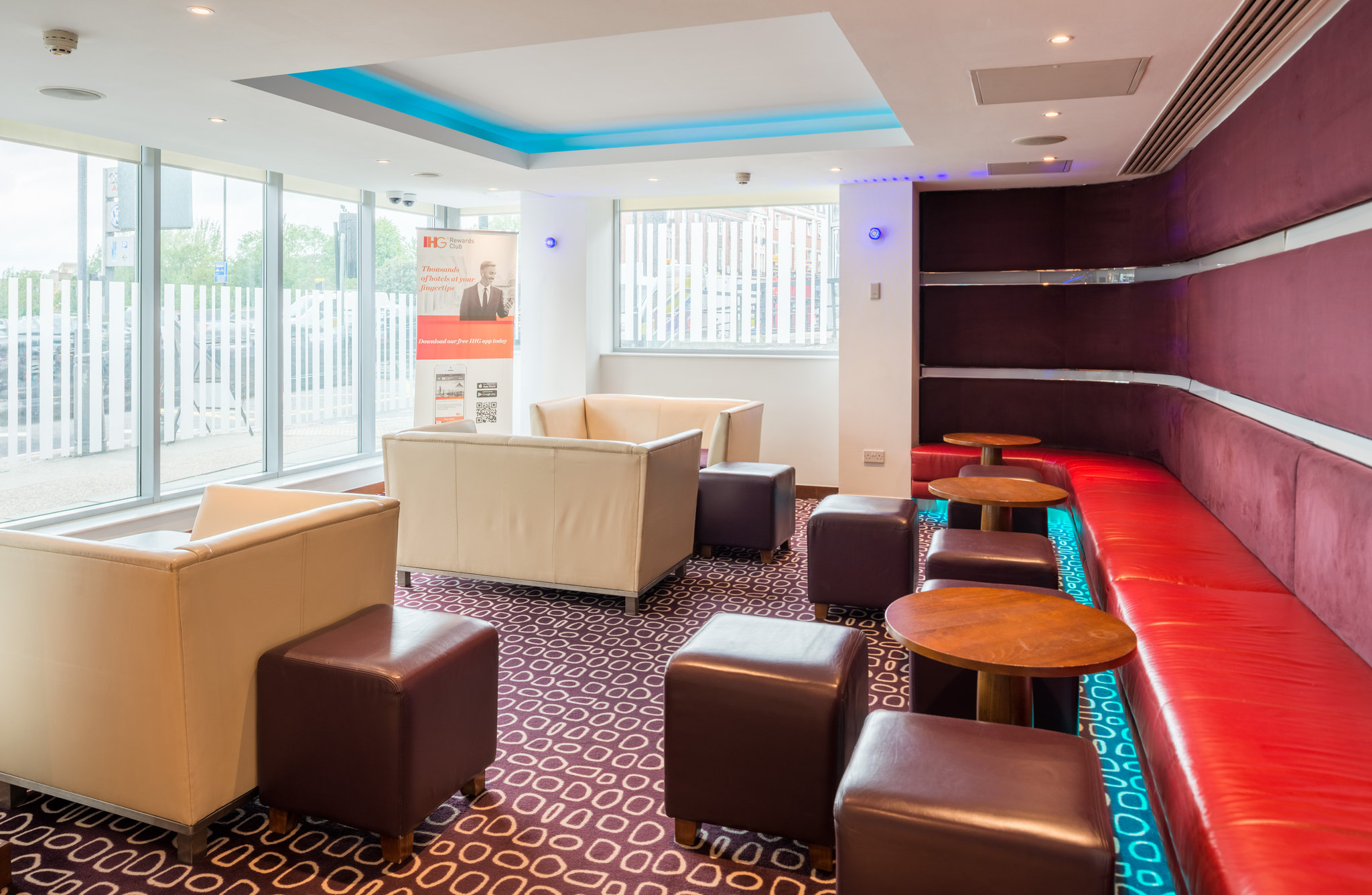 Holiday Inn Express Swiss Cottage – London