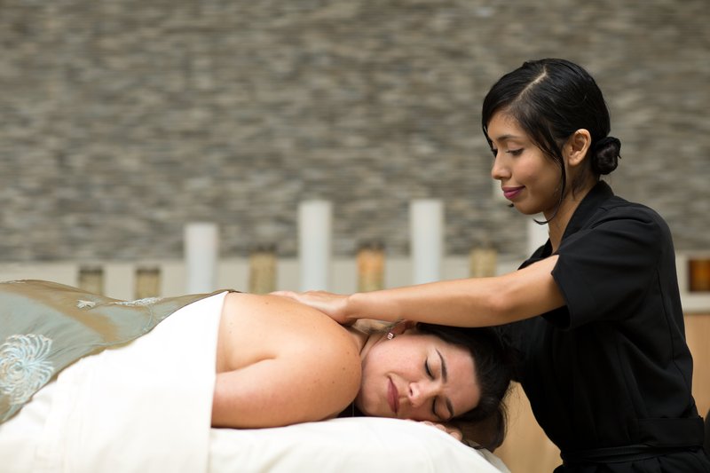 National and Suites Ottawa