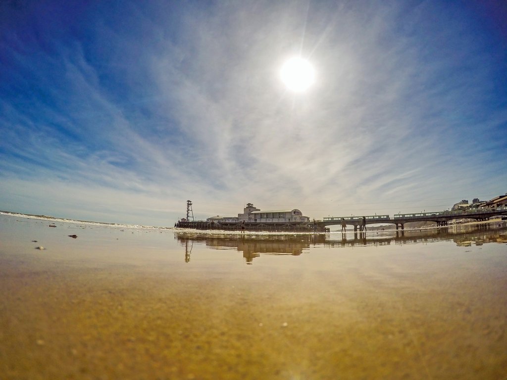 Holiday Inn BOURNEMOUTH - Tap to explore photos