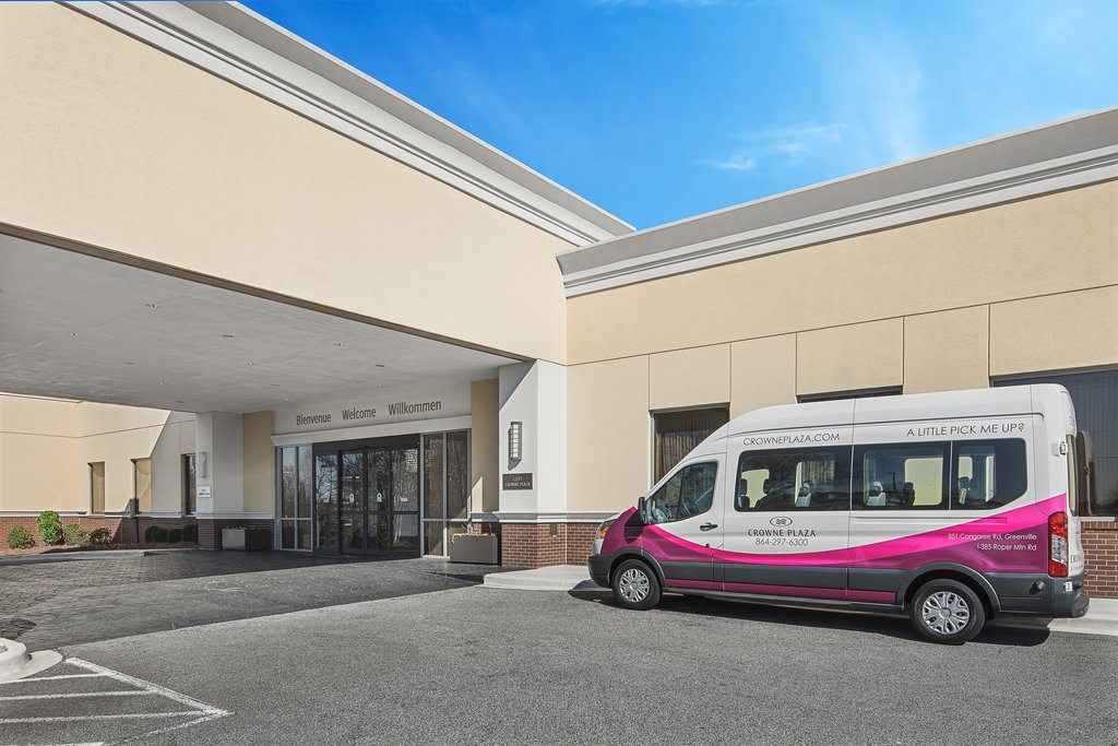 Crowne Plaza Hotel Greenville-I-385-Roper Mtn Rd - Tap to explore photos
