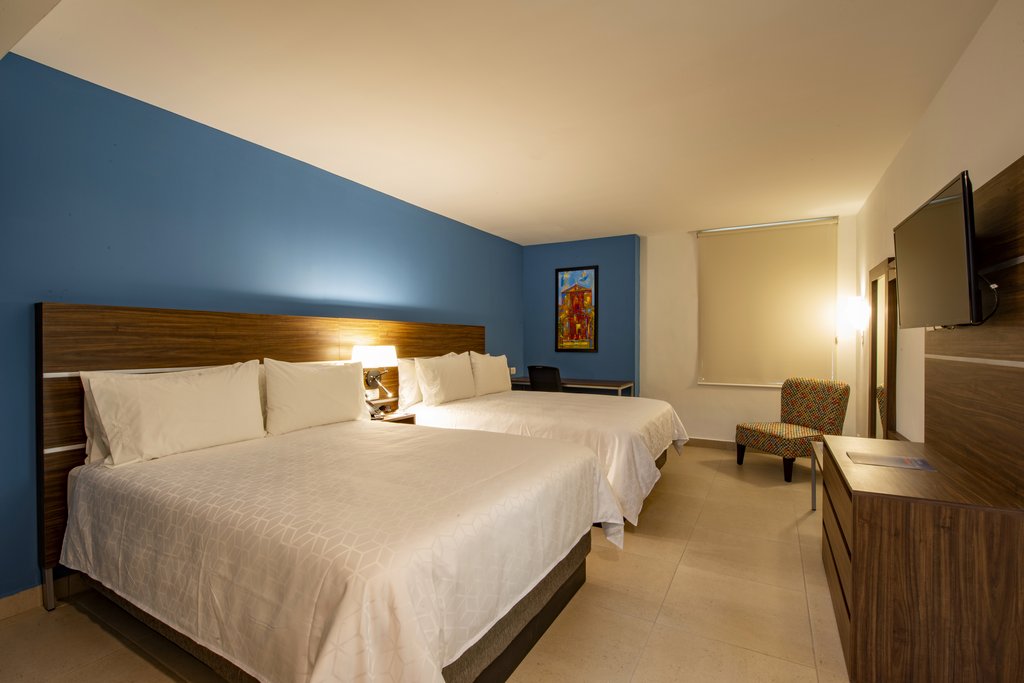 Holiday Inn Express MERIDA CENTRO - Tap to explore photos