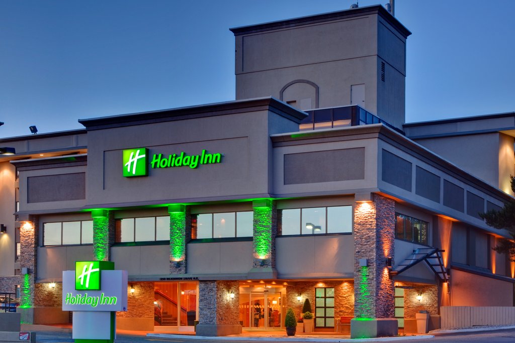 Holiday Inn CALGARY-AIRPORT - Tap to explore photos
