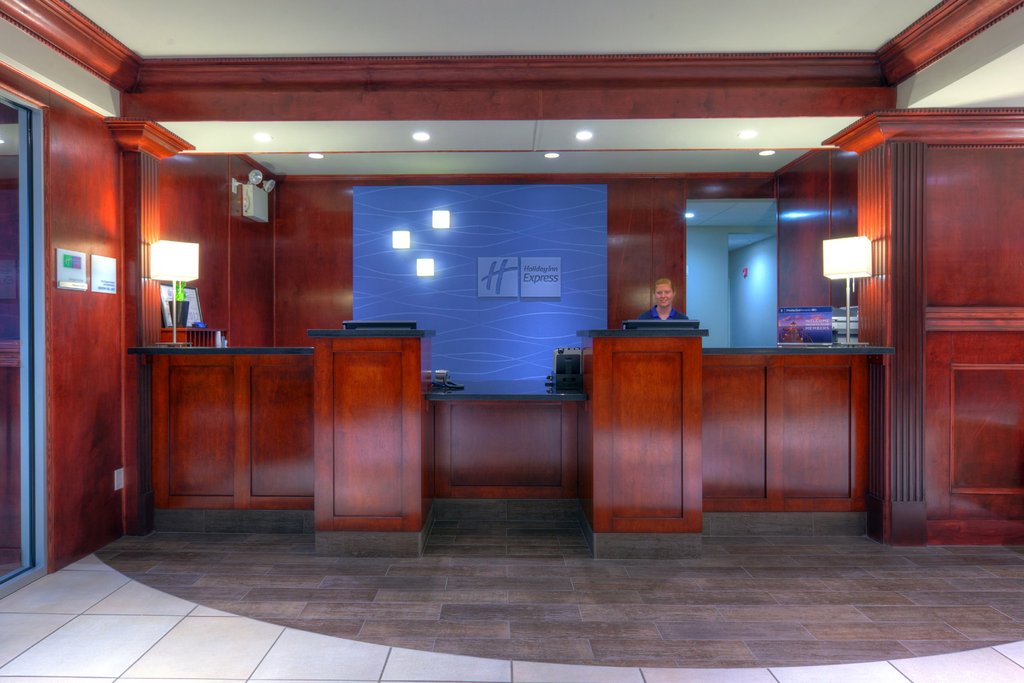 Best Western Dawson Creek - Tap to explore photos