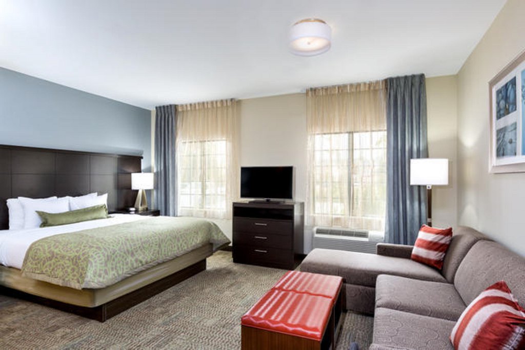 Staybridge Suites COLLEGE STATION, an IHG hotel - Tap to explore photos