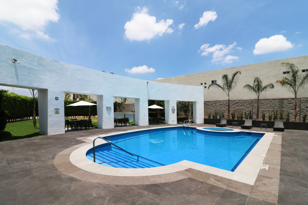 Holiday Inn Express SAN LUIS POTOSI - Tap to explore photos