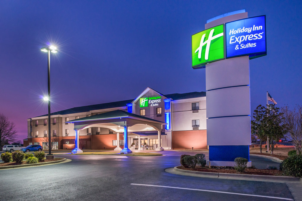 Holiday Inn Express & Suites LONOKE I-40 (EXIT 175) - Tap to explore photos