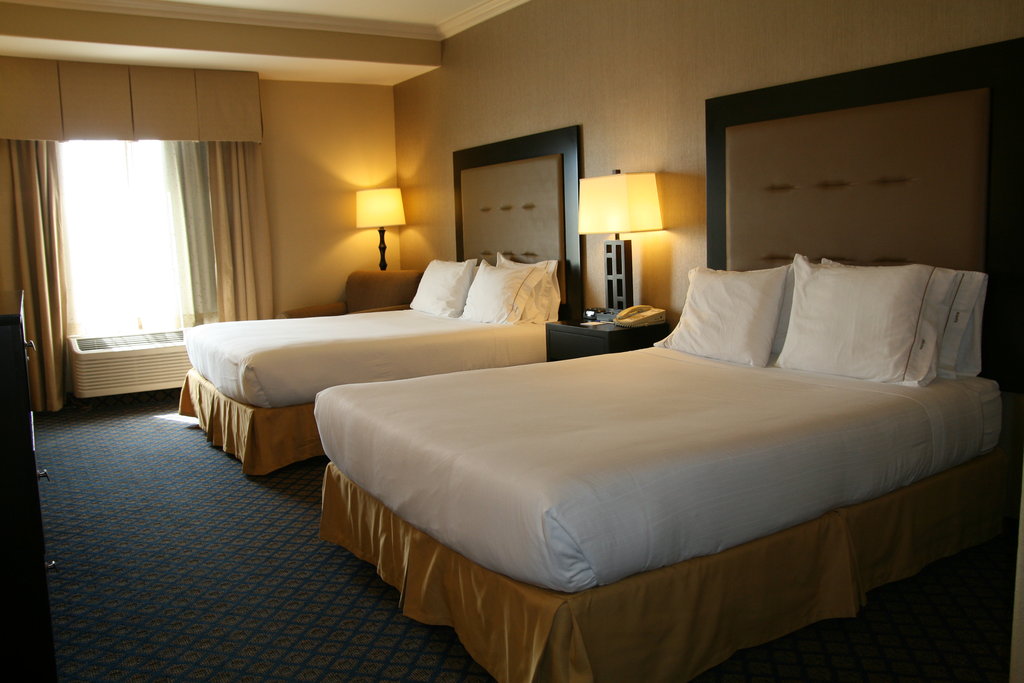 Holiday Inn Express San Pablo - Richmond Area - Tap to explore photos