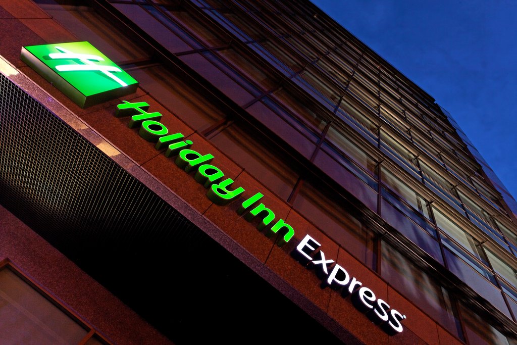 Holiday Inn Express BOGOTA - PARQUE LA 93 - Tap to explore photos