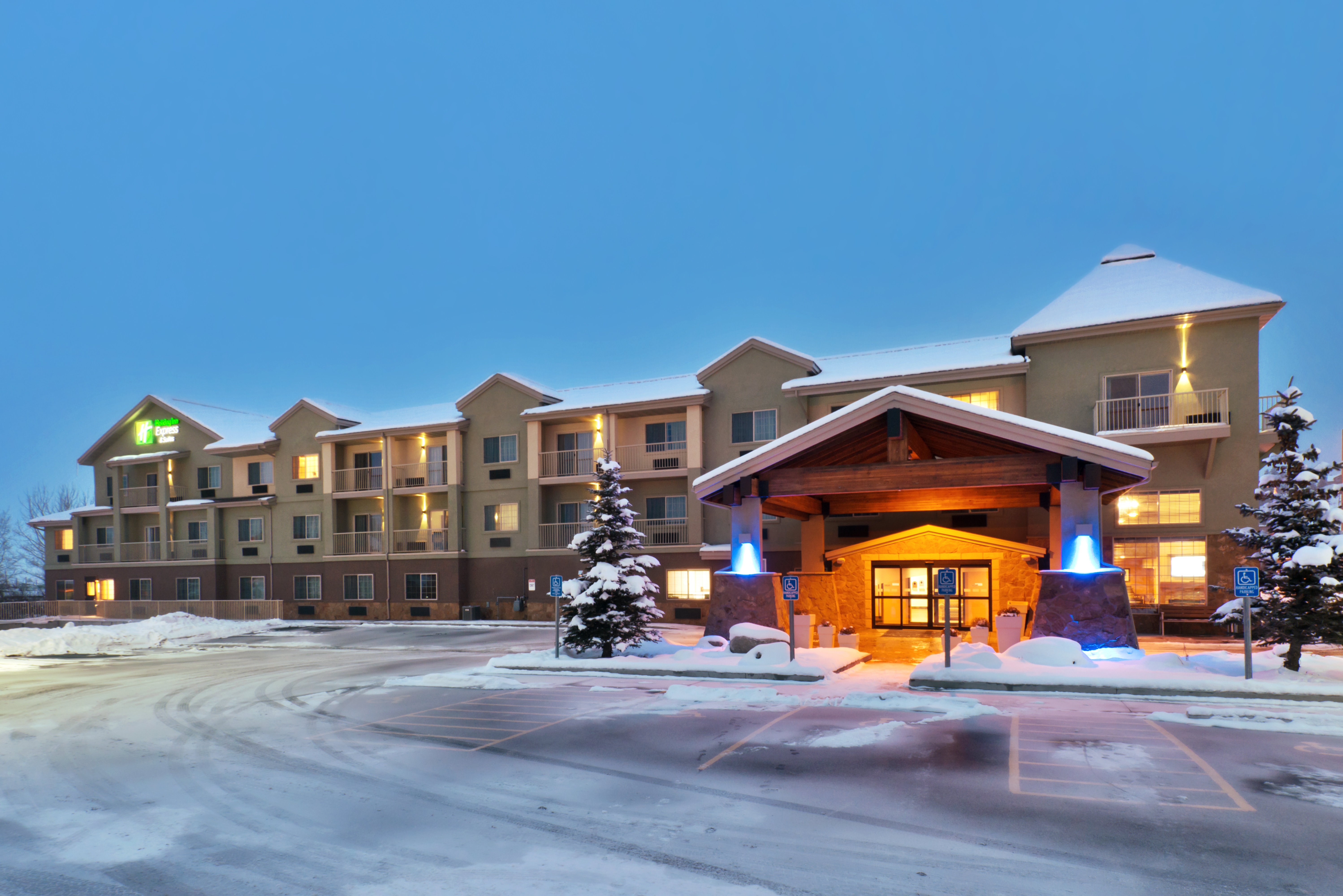 Holiday Inn Express & Sts Fraser Fraser, CO Hotels Tourist Class Hotels in Fraser GDS
