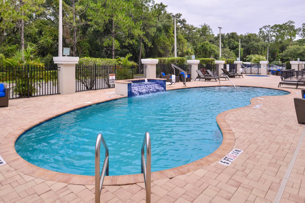 Holiday Inn Express Tampa North Telecom Park - Tap to explore photos