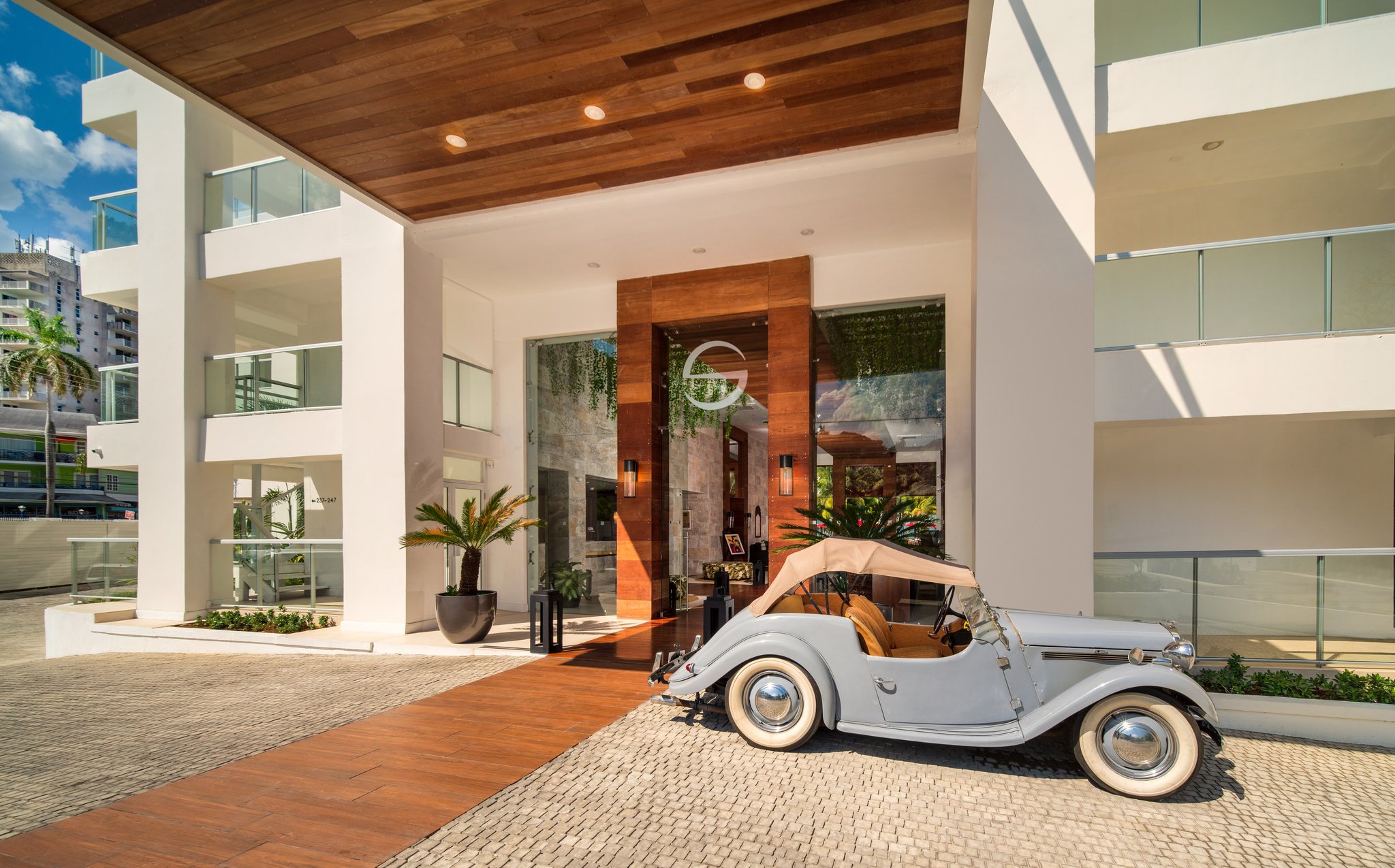 S Hotel Jamaica Montego Bay, Jamaica Hotels GDS Reservation Codes