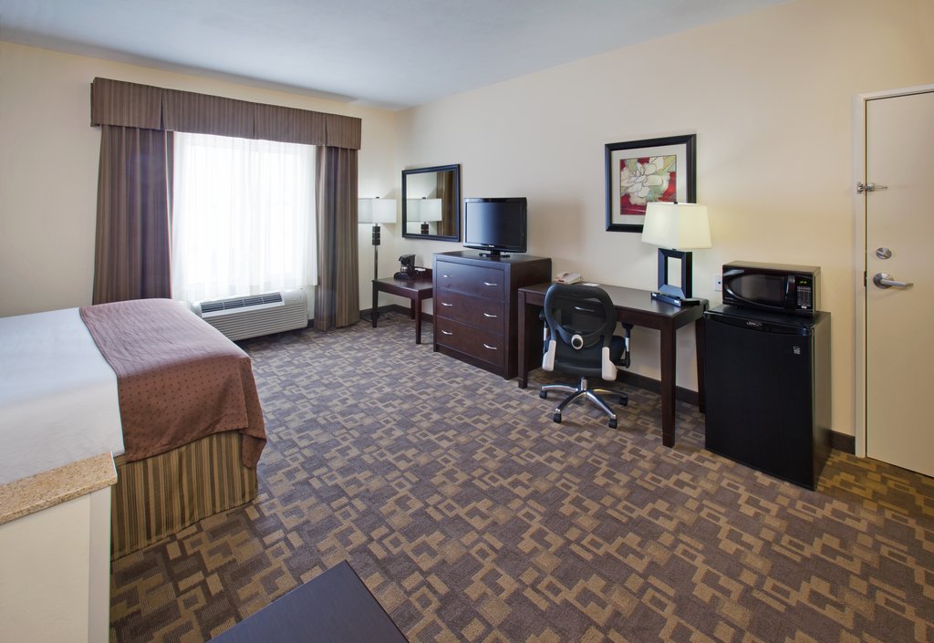 Holiday Inn Lincoln Southwest, an IHG Hotel - Tap to explore photos