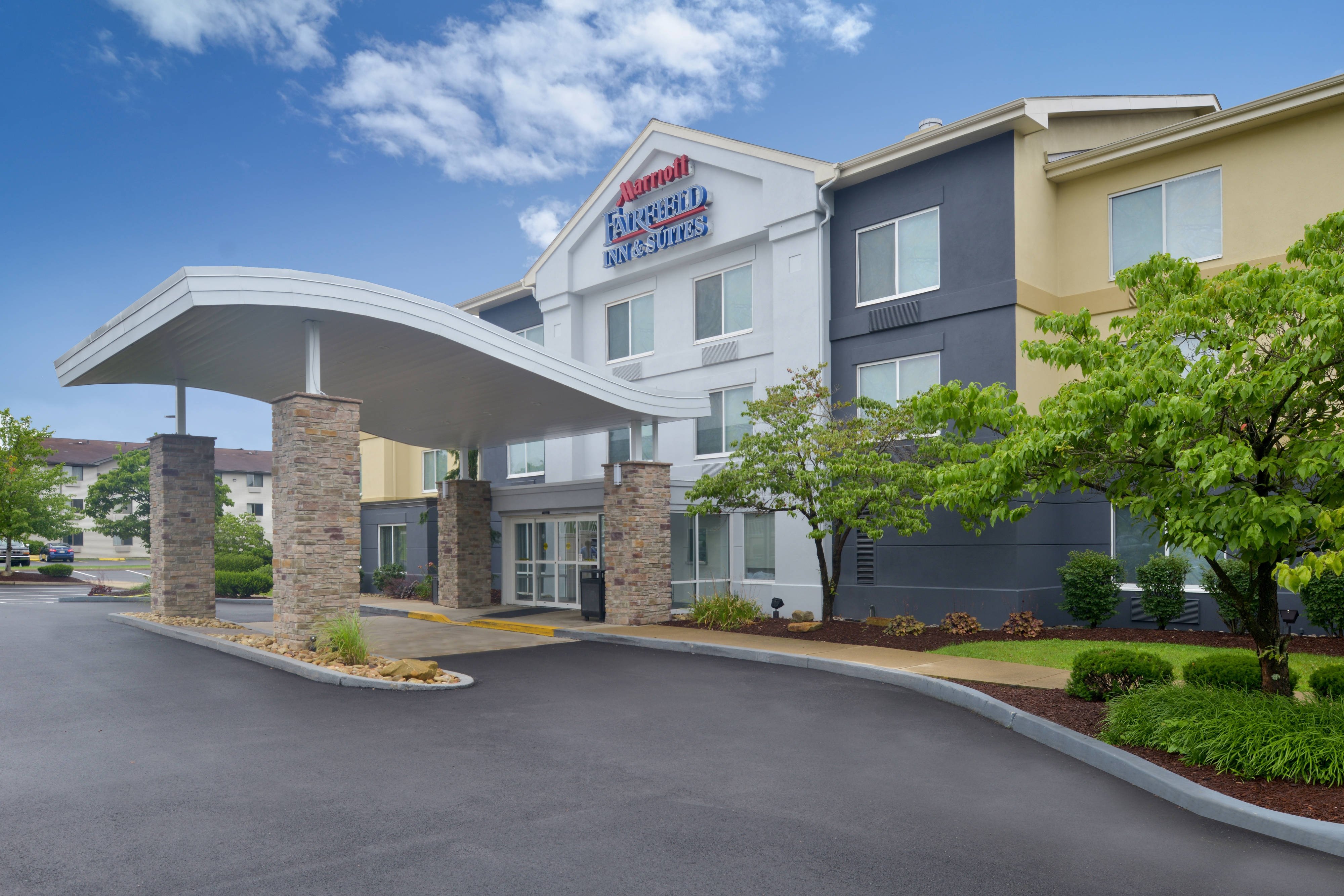 Fairfield Inn & Suites by Marriott New Stanton, PA Hotels Tourist